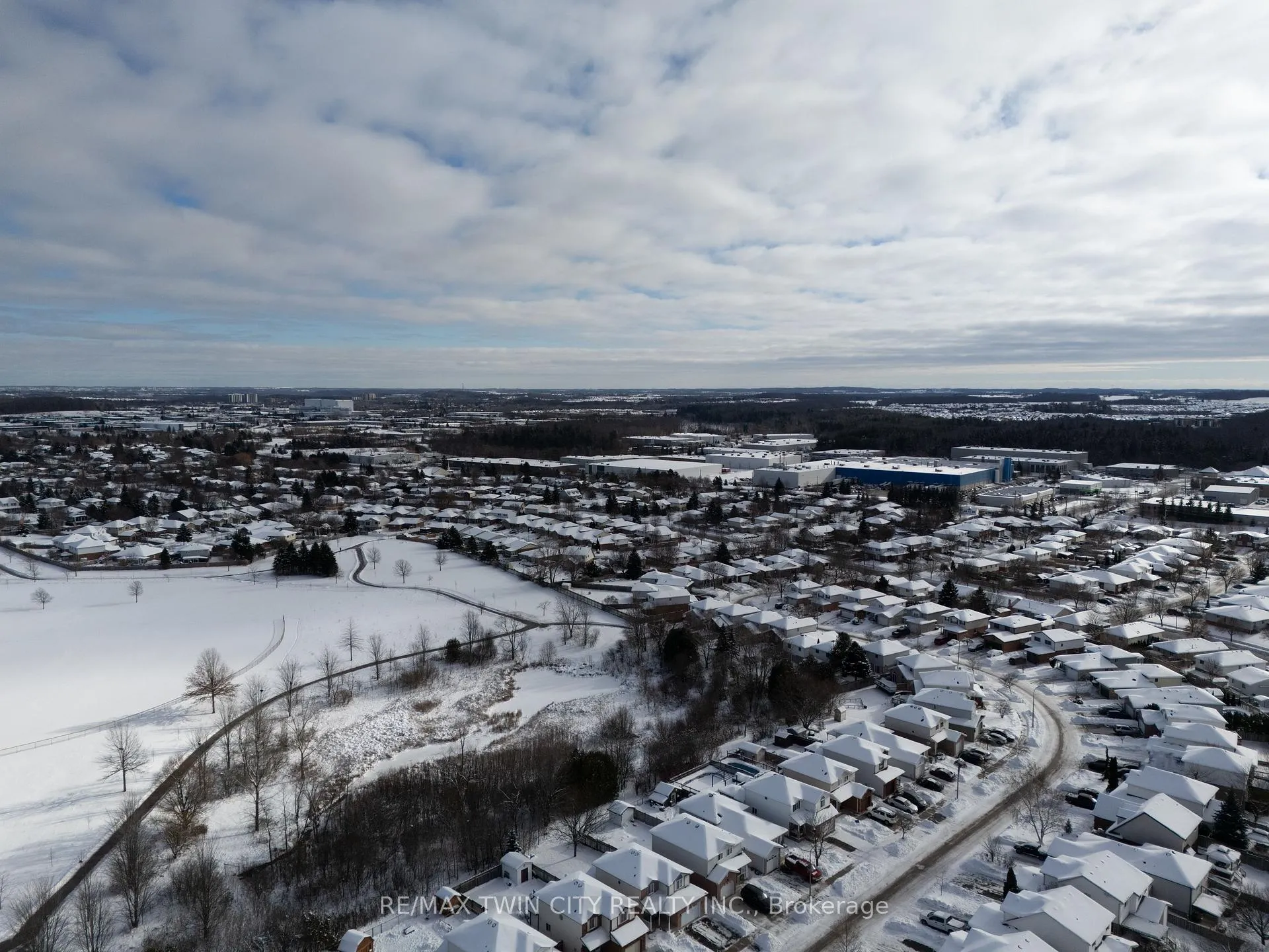 Photo 33 of 28 Ridgeway Crescent, Kitchener — HOMEH