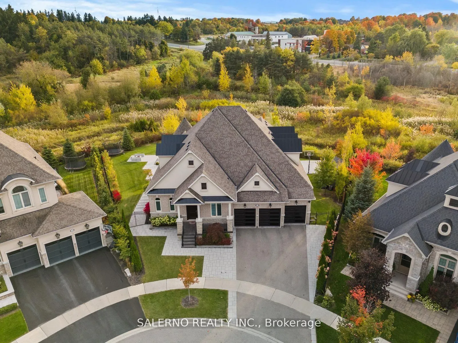 Photo 2 of 36 Chuck Ormsby Crescent, King, King City — HOMEH