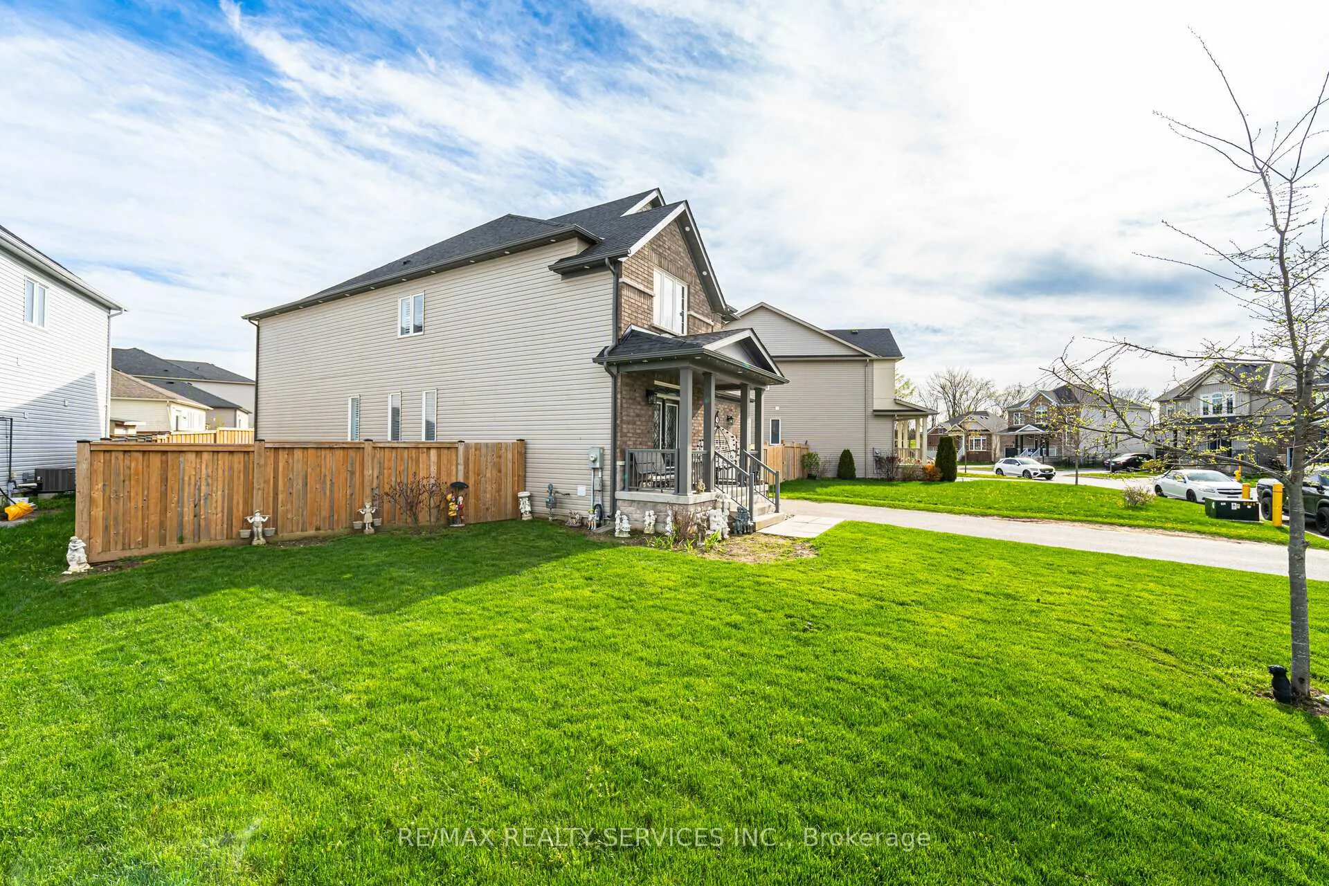 Photo 4 of 284 Johnson Drive, Shelburne — HOMEH