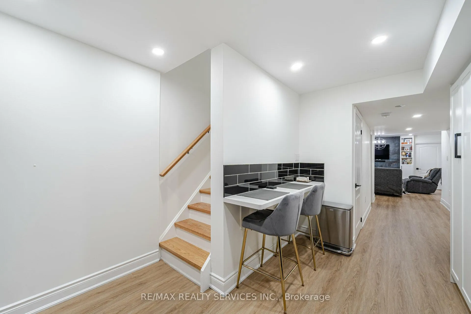 Photo 37 of 284 Johnson Drive, Shelburne — HOMEH