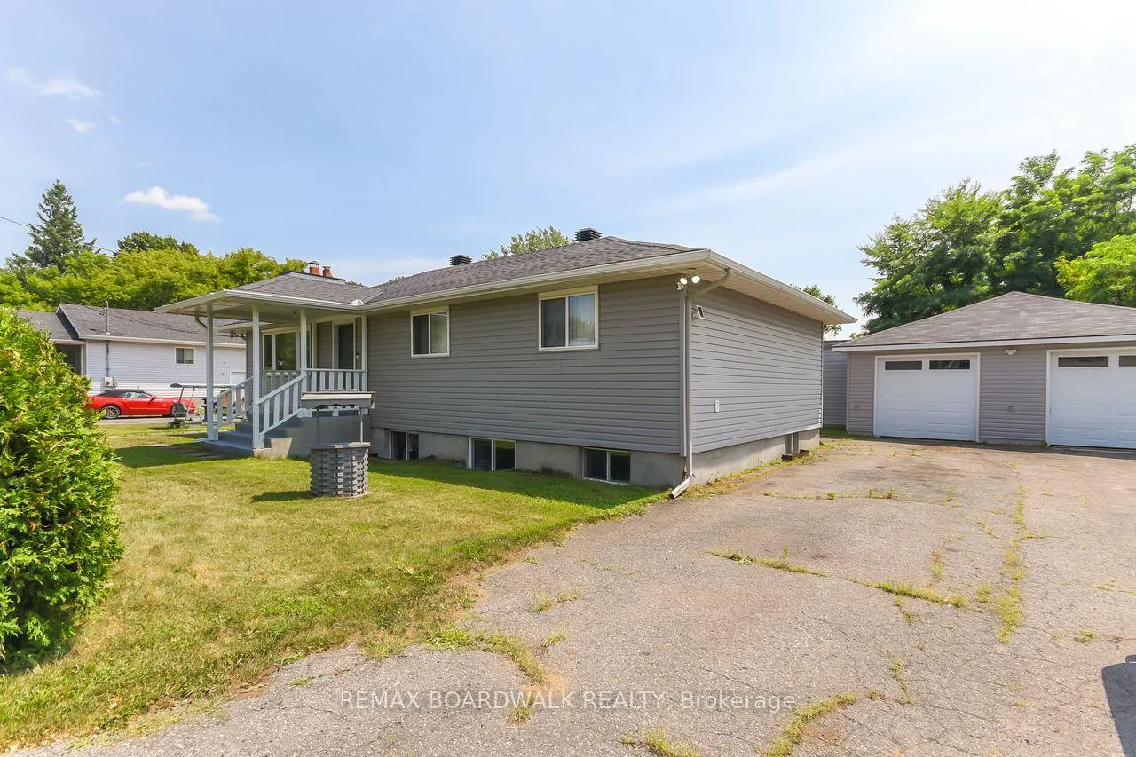 Photo 3 of 7032 Mason Street, Ottawa, Greely — HOMEH