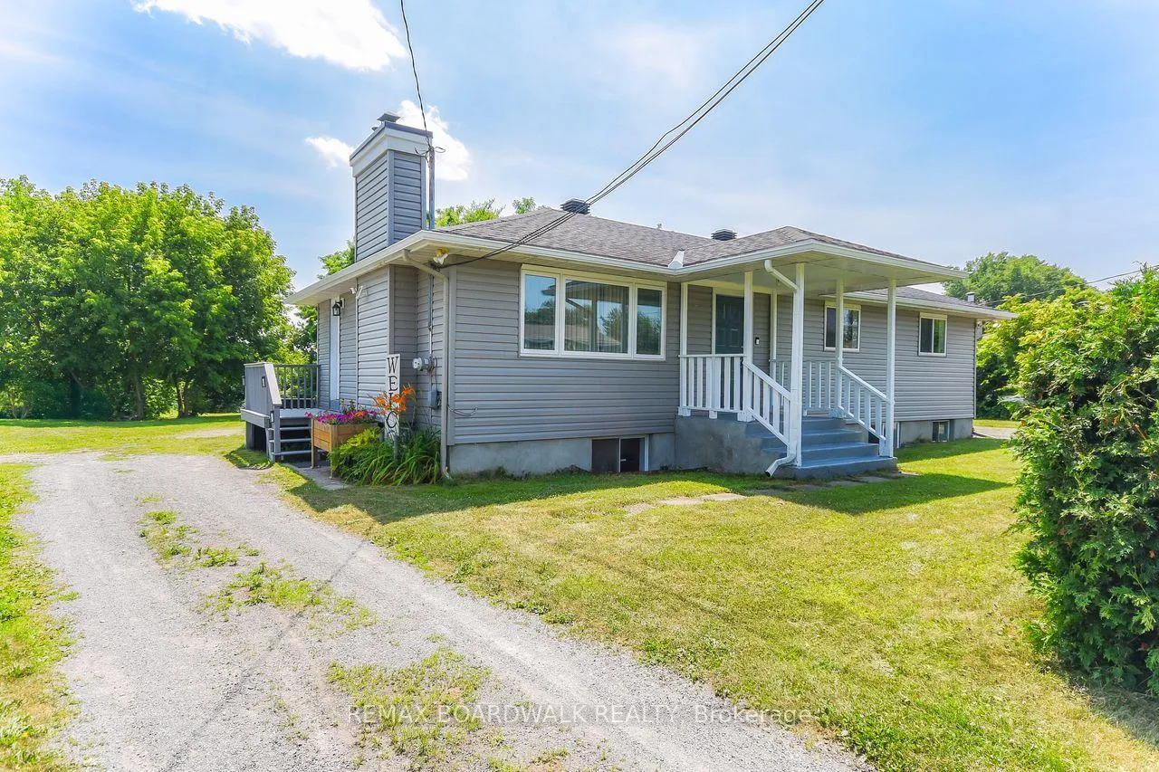 Photo 5 of 7032 Mason Street, Ottawa, Greely — HOMEH
