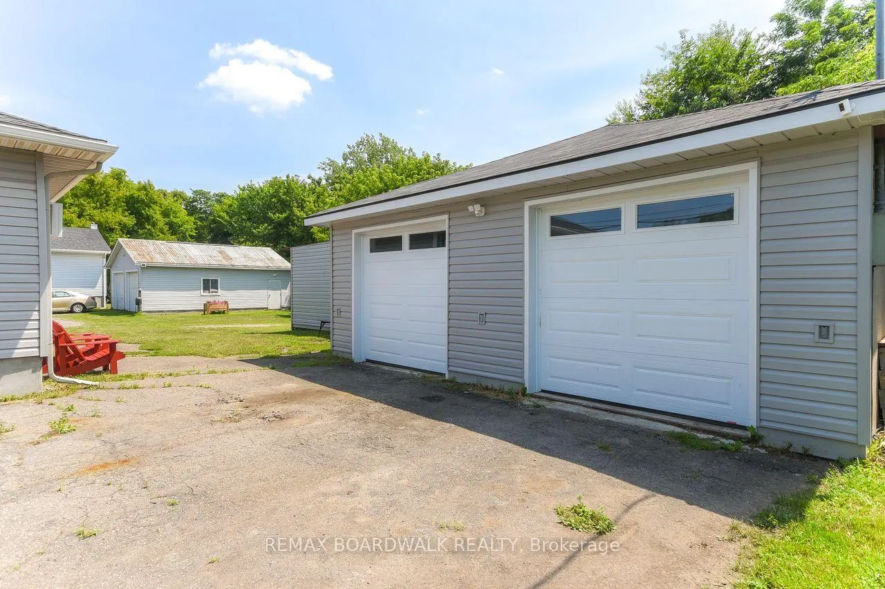 Photo 8 of 7032 Mason Street, Ottawa, Greely — HOMEH