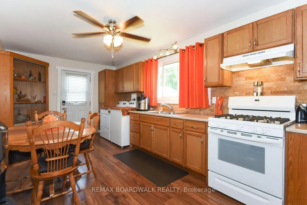 Photo 10 of 7032 Mason Street, Ottawa, Greely — HOMEH