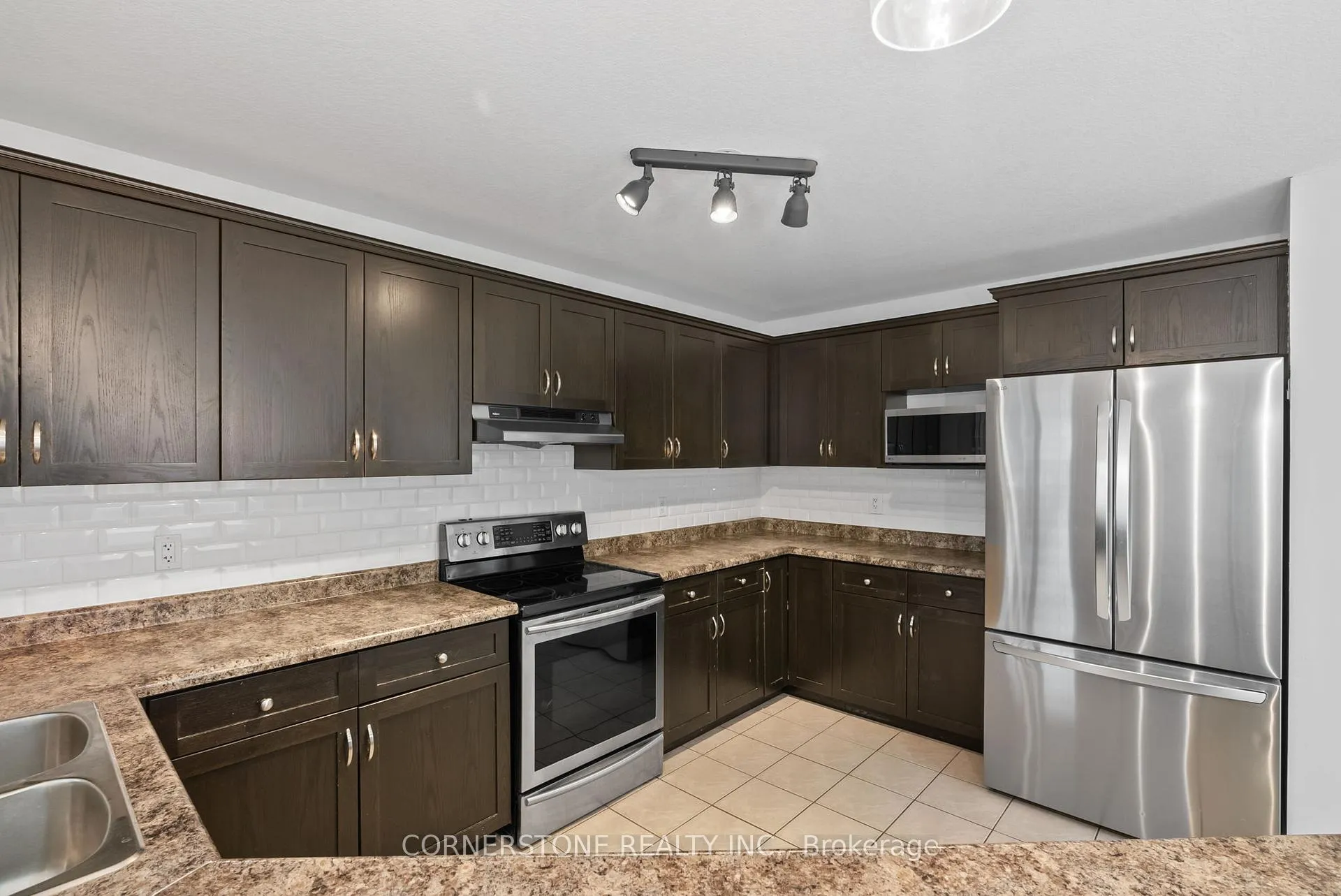 Photo 9 of 124 Fleming Way, Shelburne — HOMEH
