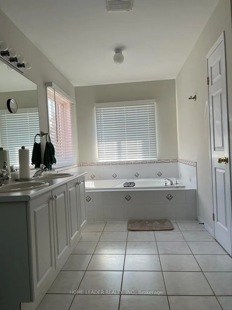 Photo 9 of 81 Holley Meadow Road, Barrie, Holly — HOMEH
