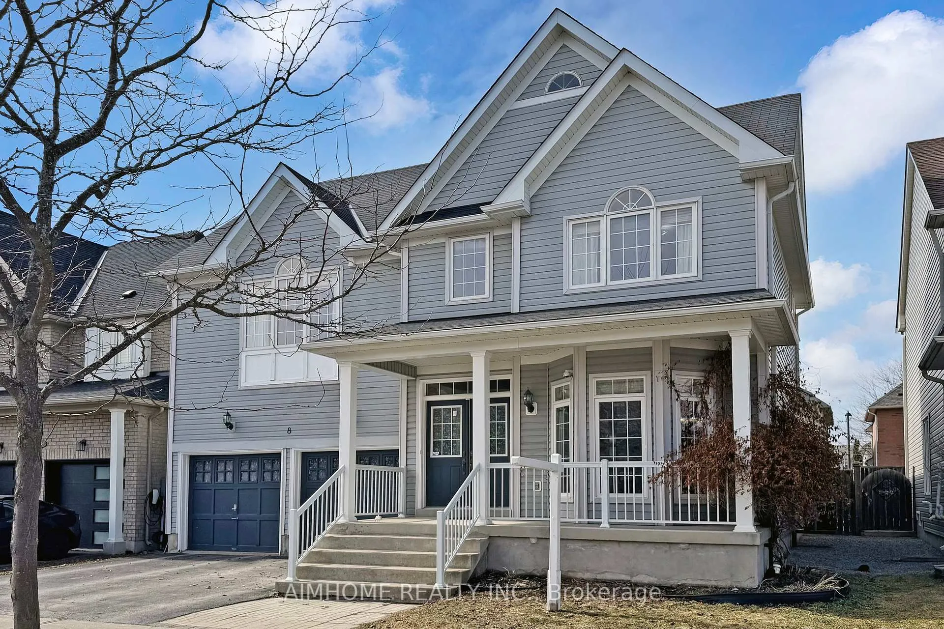 Photo 2 of 8 Brookhurst Avenue, Georgina, Keswick South — HOMEH