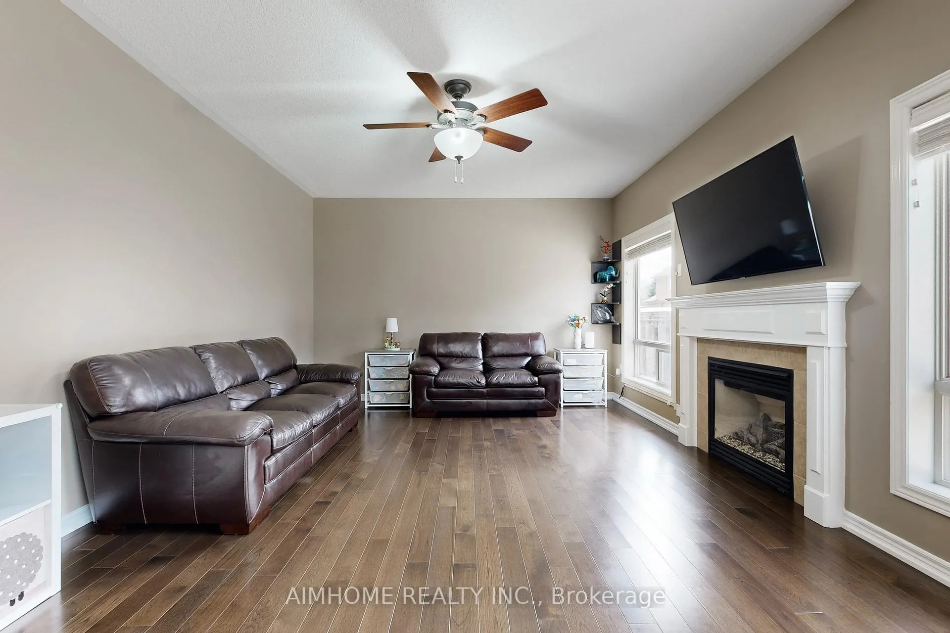 Photo 8 of 8 Brookhurst Avenue, Georgina, Keswick South — HOMEH