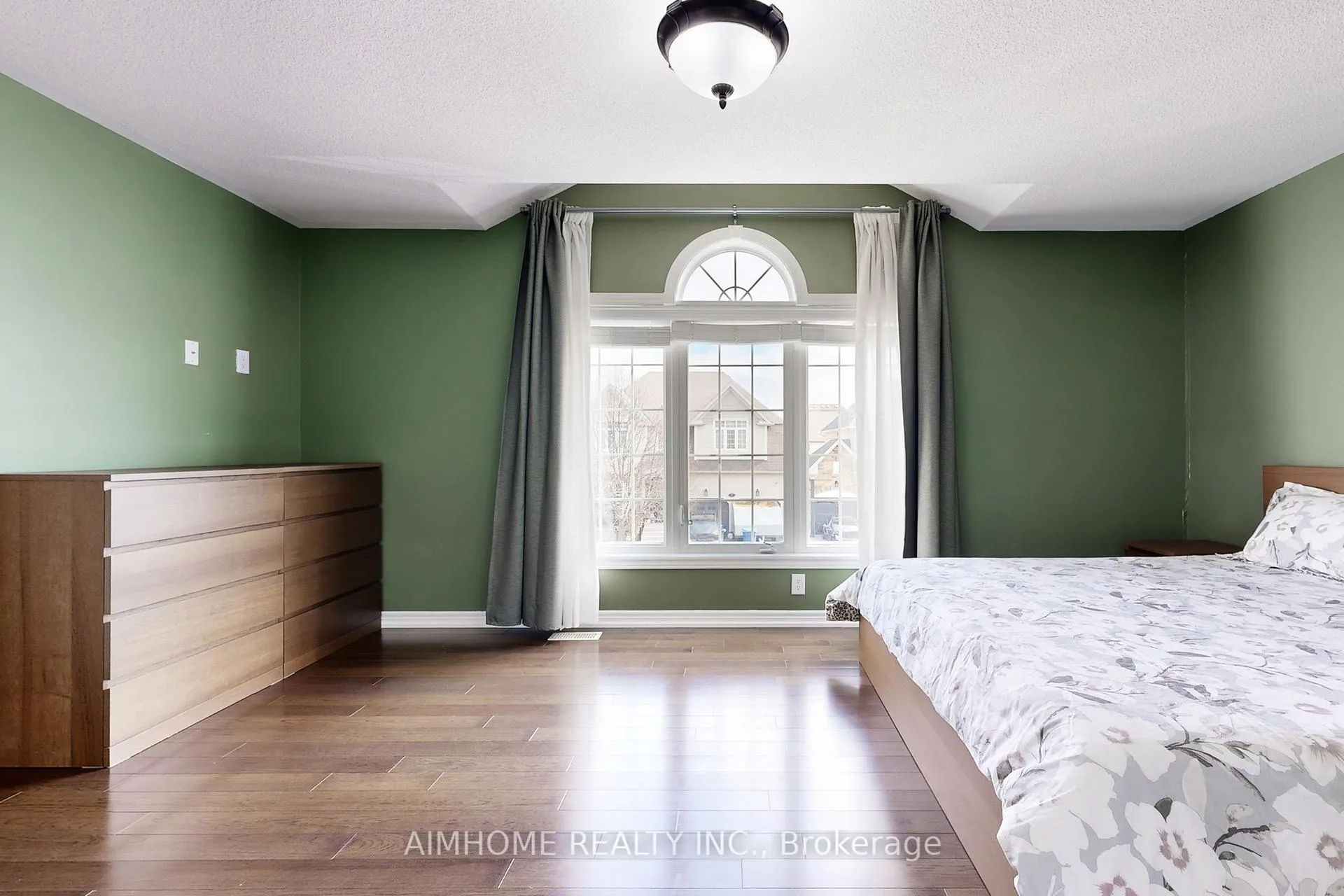 Photo 27 of 8 Brookhurst Avenue, Georgina, Keswick South — HOMEH