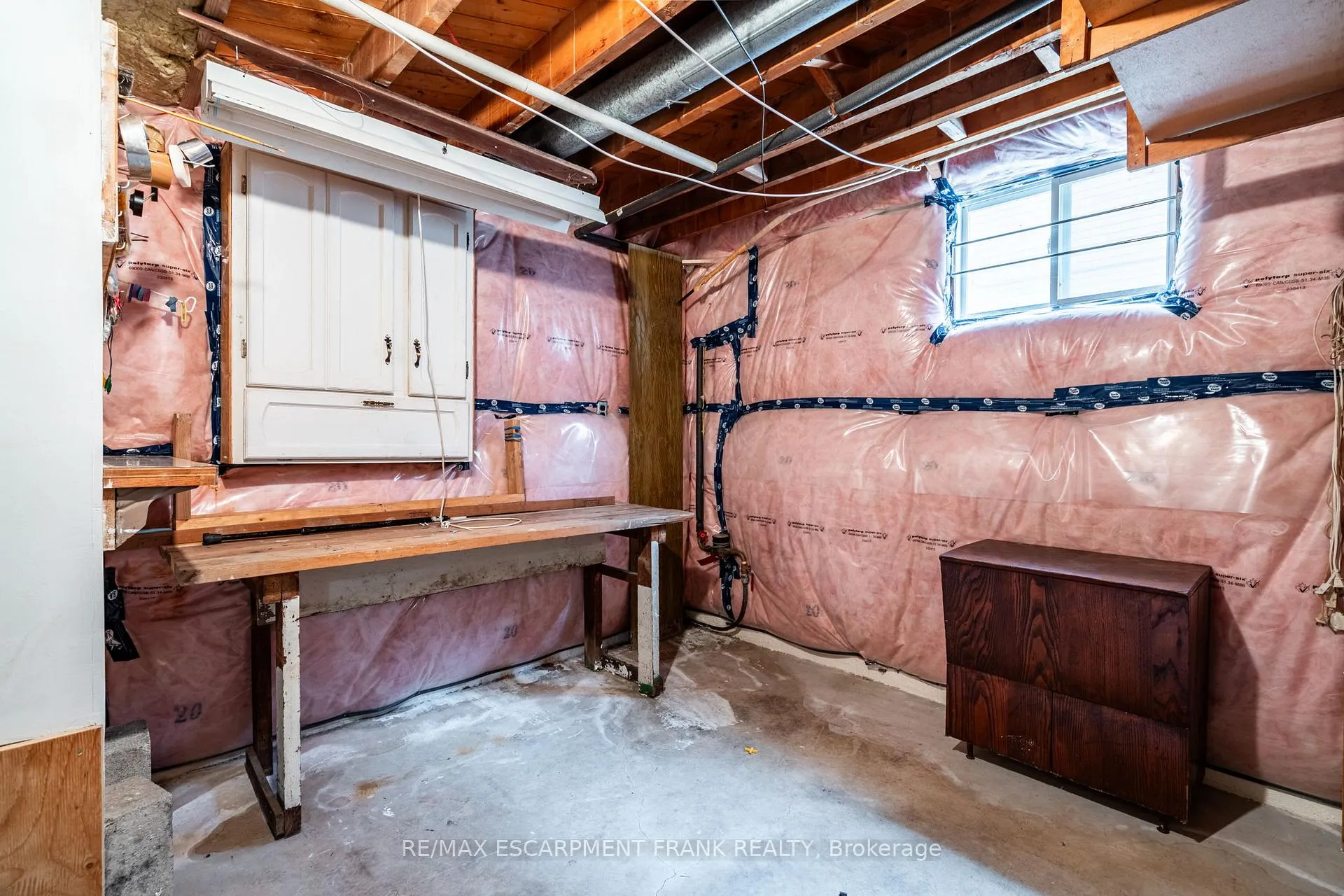 Photo 24 of 209 Nash Road N, Hamilton, Kentley — HOMEH
