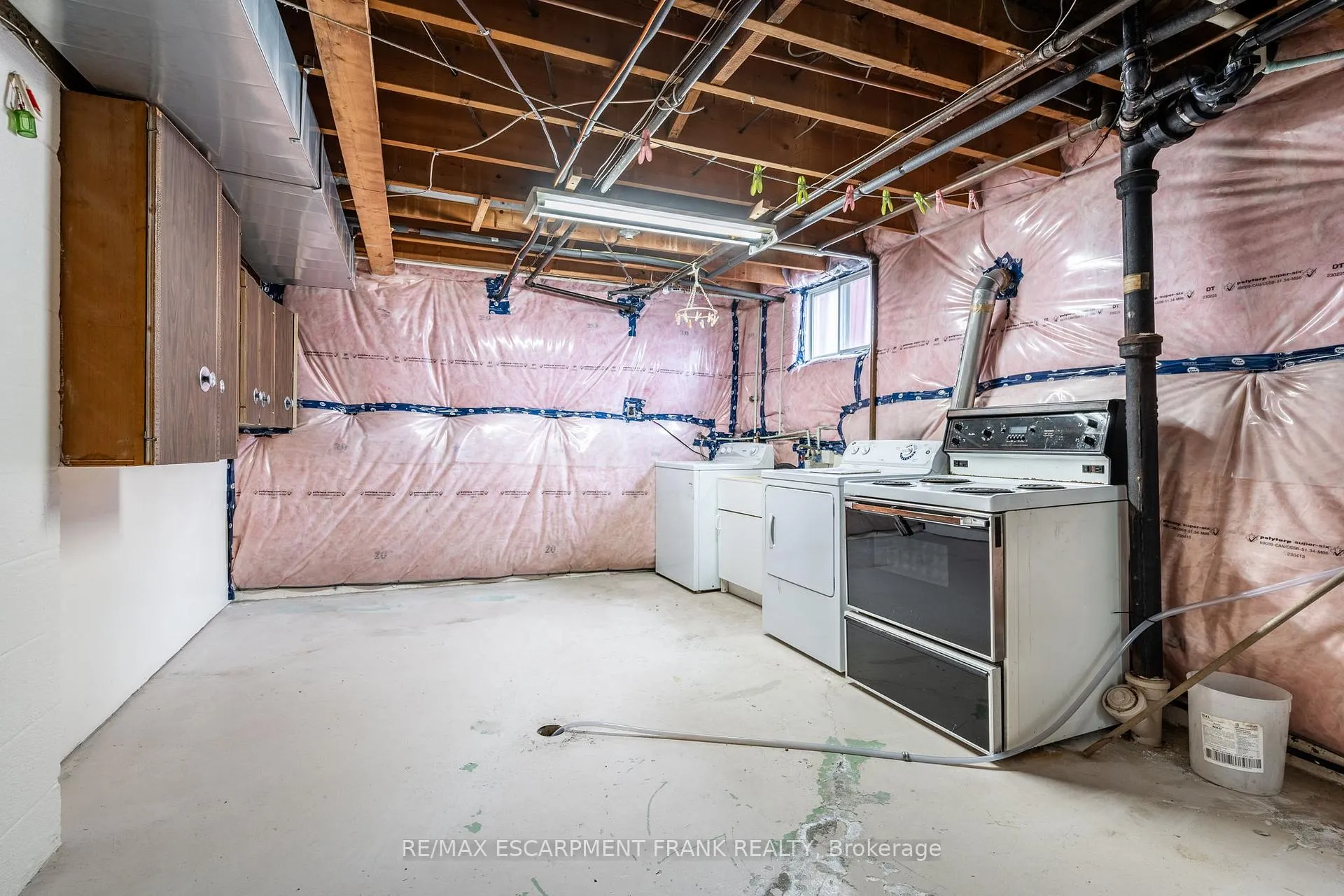 Photo 27 of 209 Nash Road N, Hamilton, Kentley — HOMEH