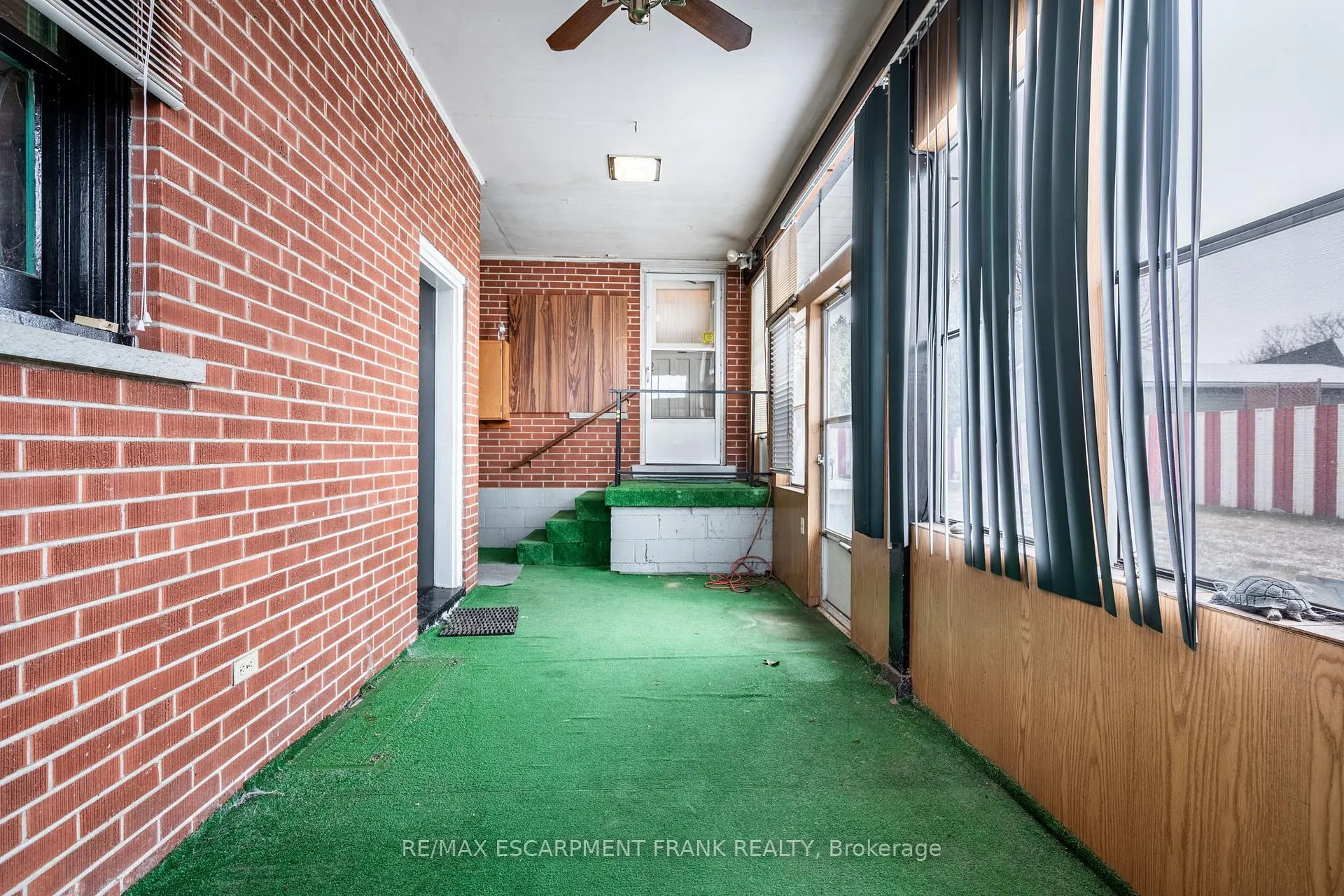 Photo 30 of 209 Nash Road N, Hamilton, Kentley — HOMEH