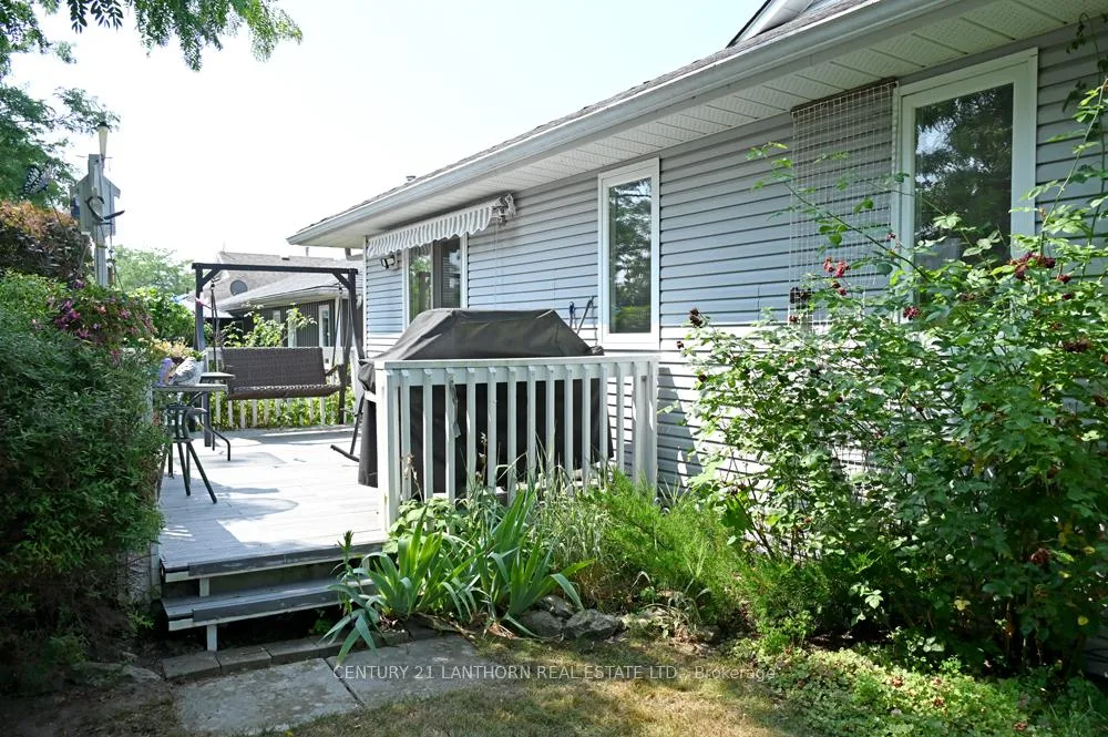 Photo 8 of 26 Heritage Drive, Prince Edward County, Wellington — HOMEH