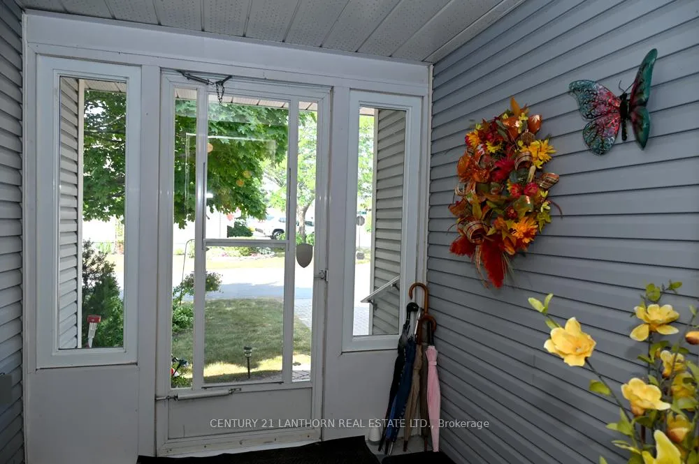 Photo 12 of 26 Heritage Drive, Prince Edward County, Wellington — HOMEH
