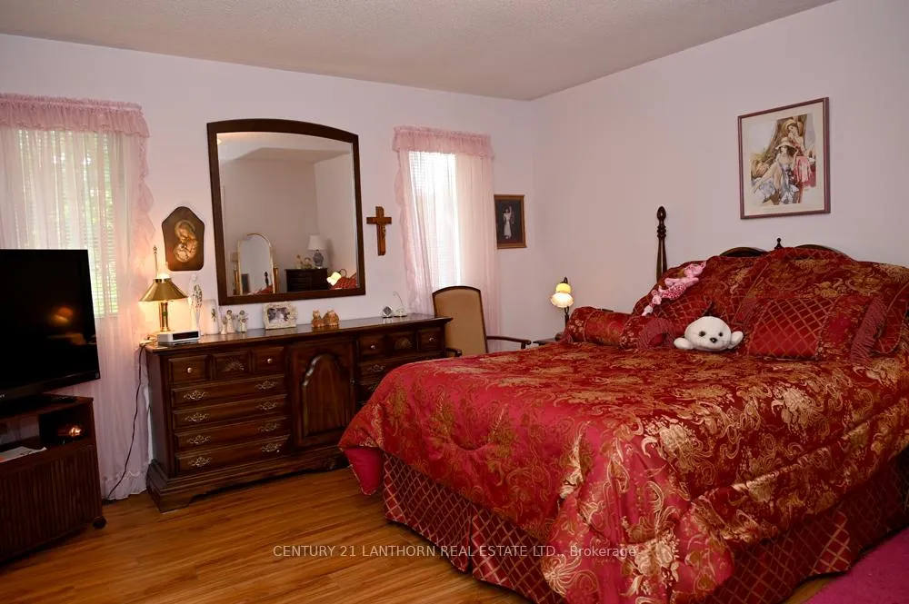 Photo 47 of 26 Heritage Drive, Prince Edward County, Wellington — HOMEH