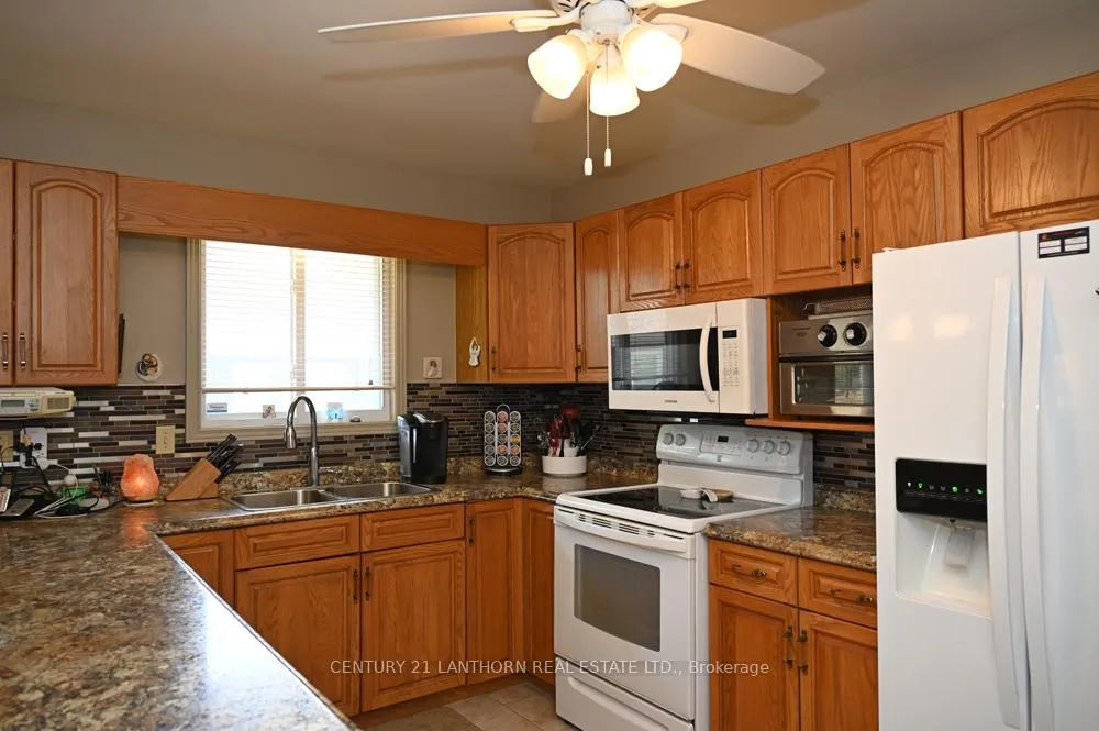 Photo 32 of 26 Heritage Drive, Prince Edward County, Wellington — HOMEH