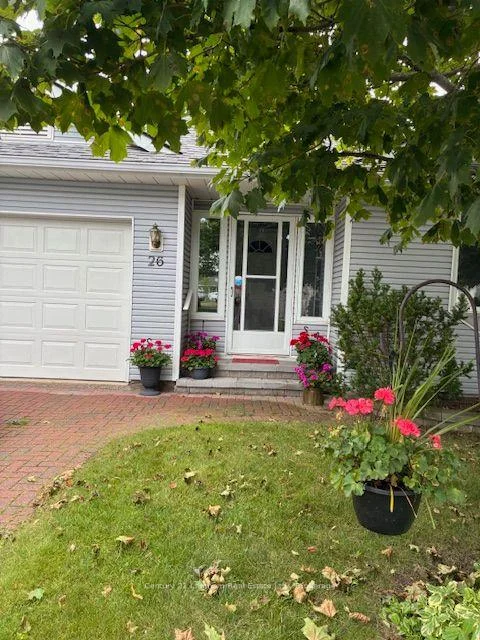 Photo 3 of 26 Heritage Drive, Prince Edward County, Wellington — HOMEH