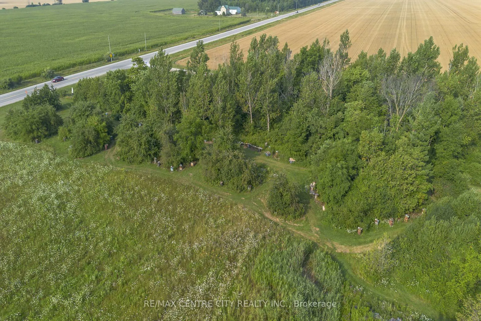 Photo 9 of 39006 Zurich-Hensall Road, Bluewater, Hensall — HOMEH