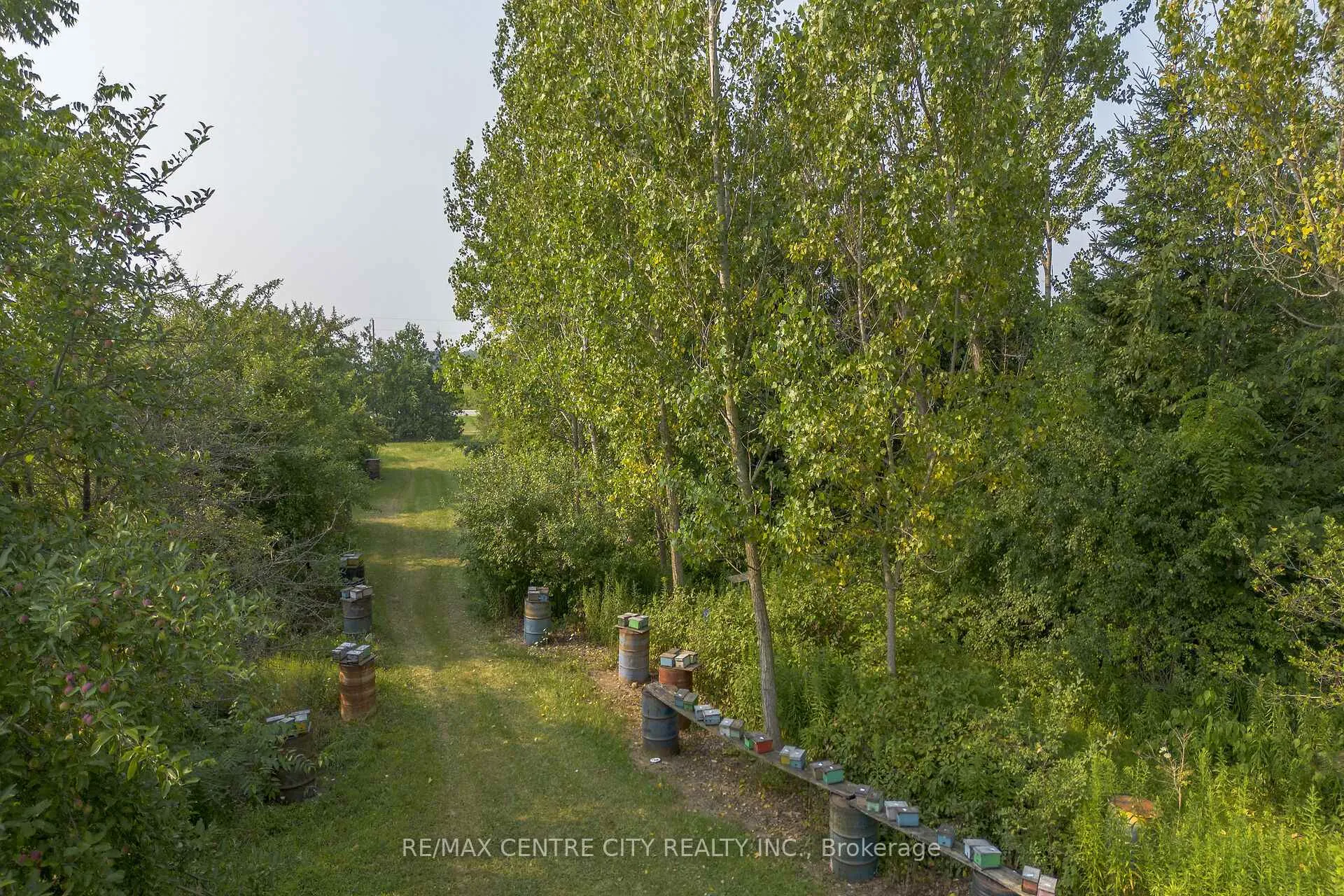 Photo 14 of 39006 Zurich-Hensall Road, Bluewater, Hensall — HOMEH