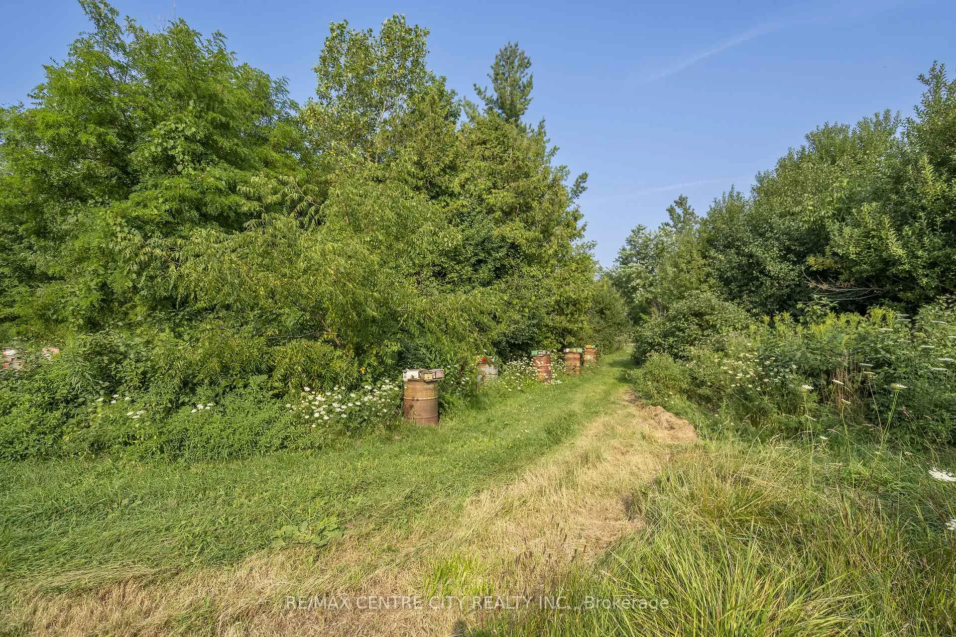 Photo 16 of 39006 Zurich-Hensall Road, Bluewater, Hensall — HOMEH