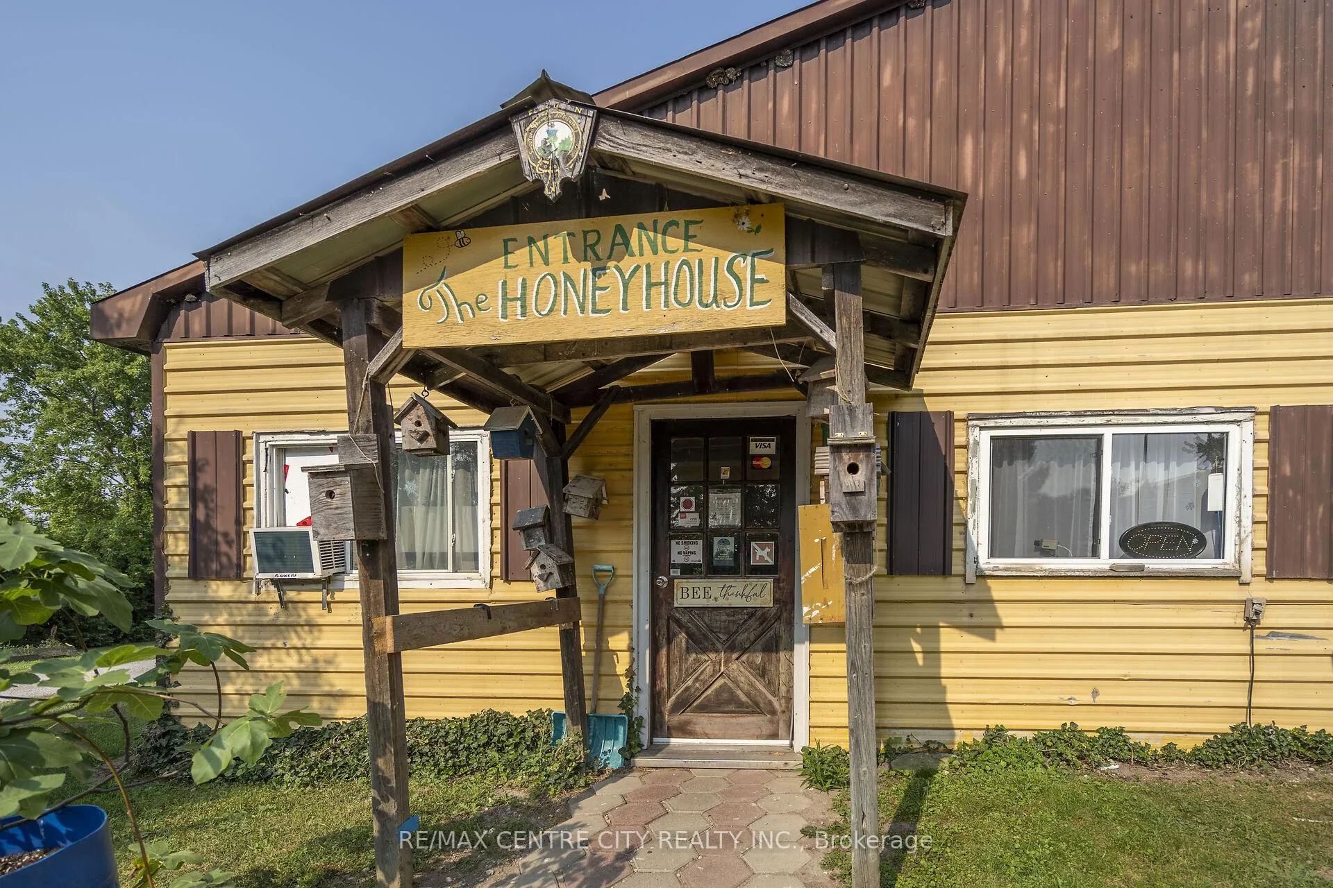 Photo 17 of 39006 Zurich-Hensall Road, Bluewater, Hensall — HOMEH