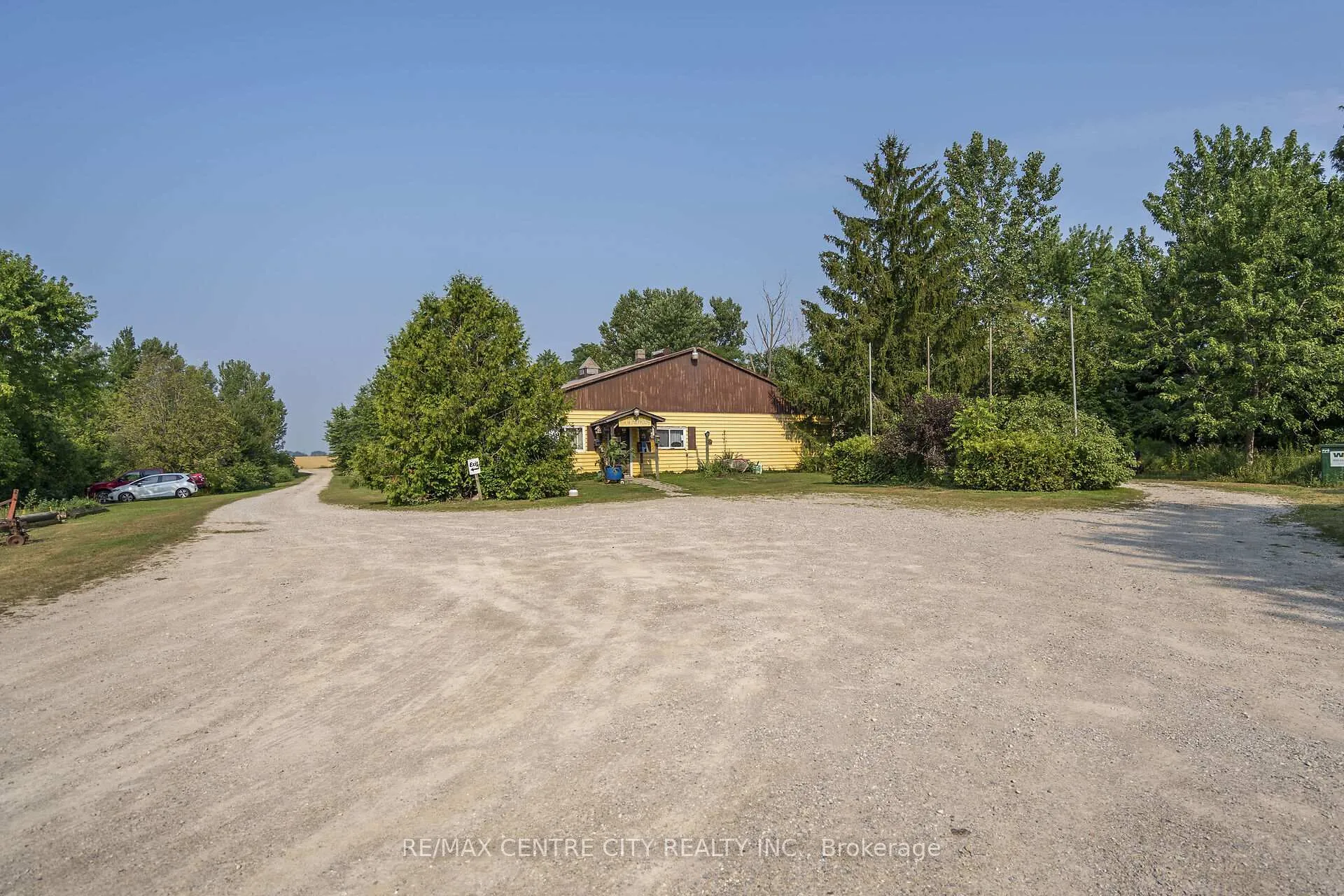 Photo 27 of 39006 Zurich-Hensall Road, Bluewater, Hensall — HOMEH