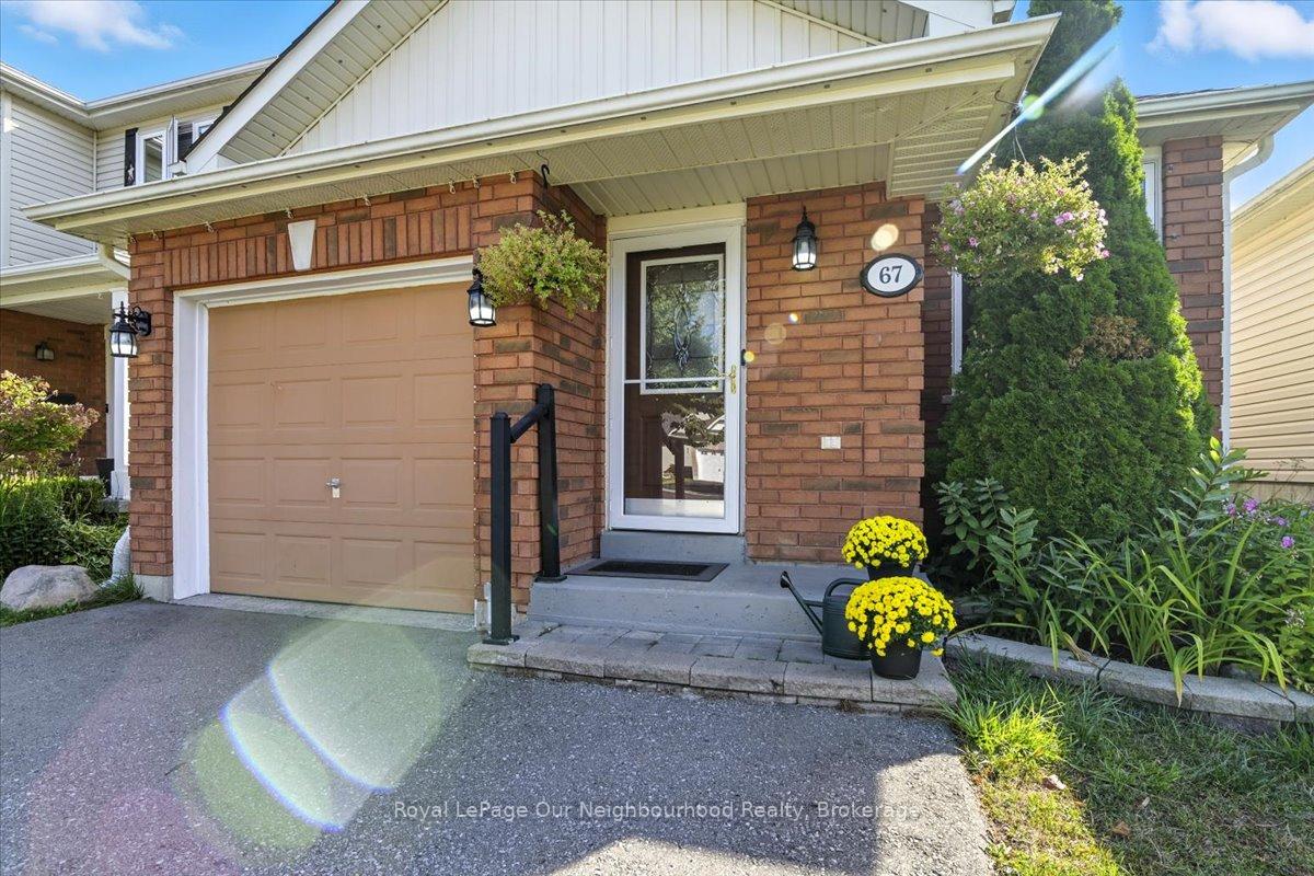 Photo 3 of 67 Harmer Drive, Clarington, Newcastle — HOMEH