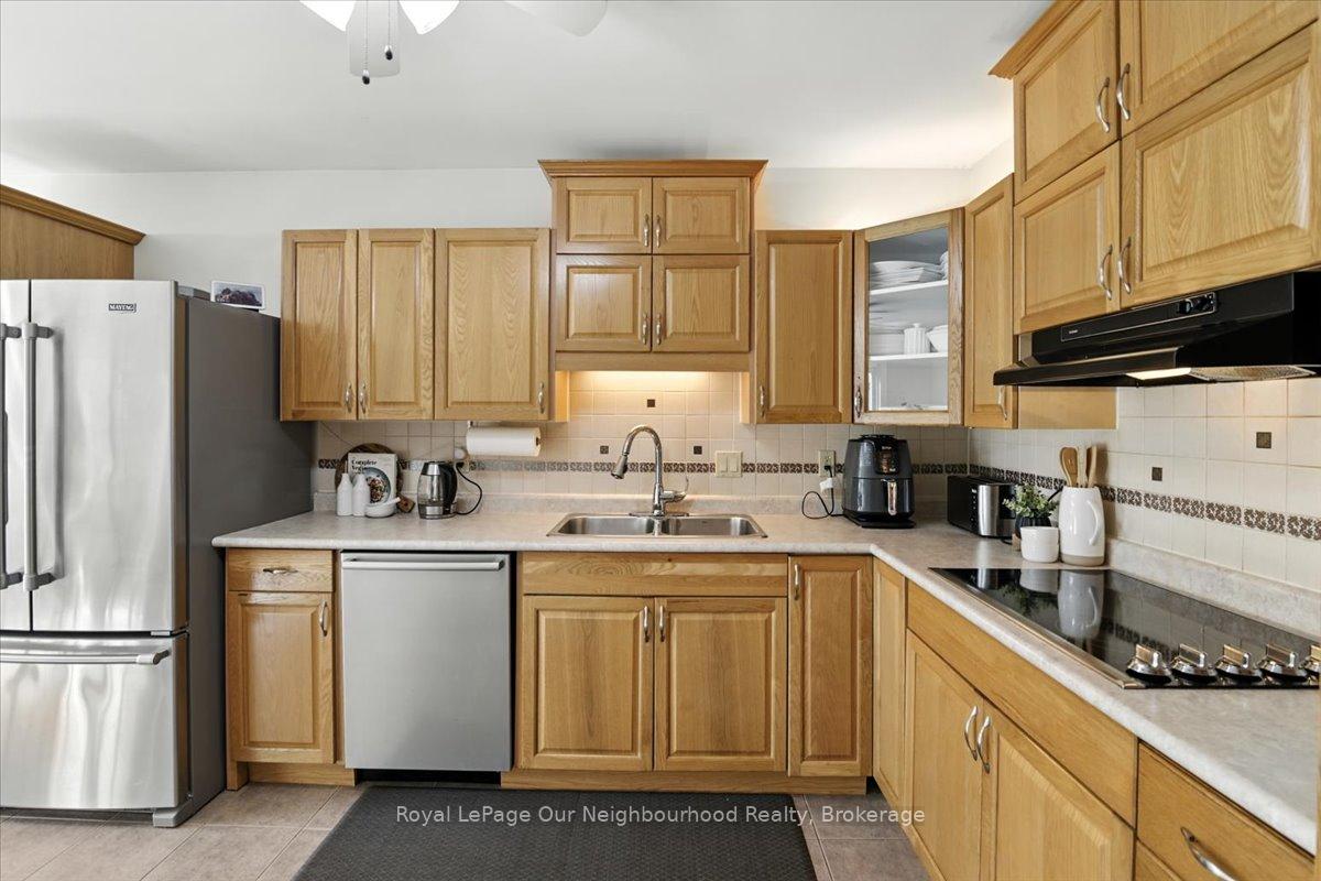 Photo 10 of 67 Harmer Drive, Clarington, Newcastle — HOMEH
