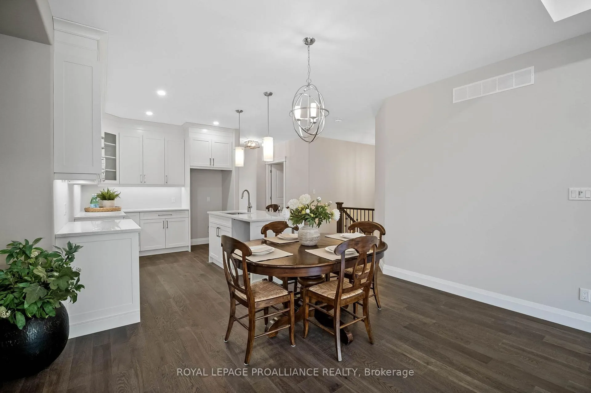 Photo 11 of 94B Sanford Street, Brighton — HOMEH