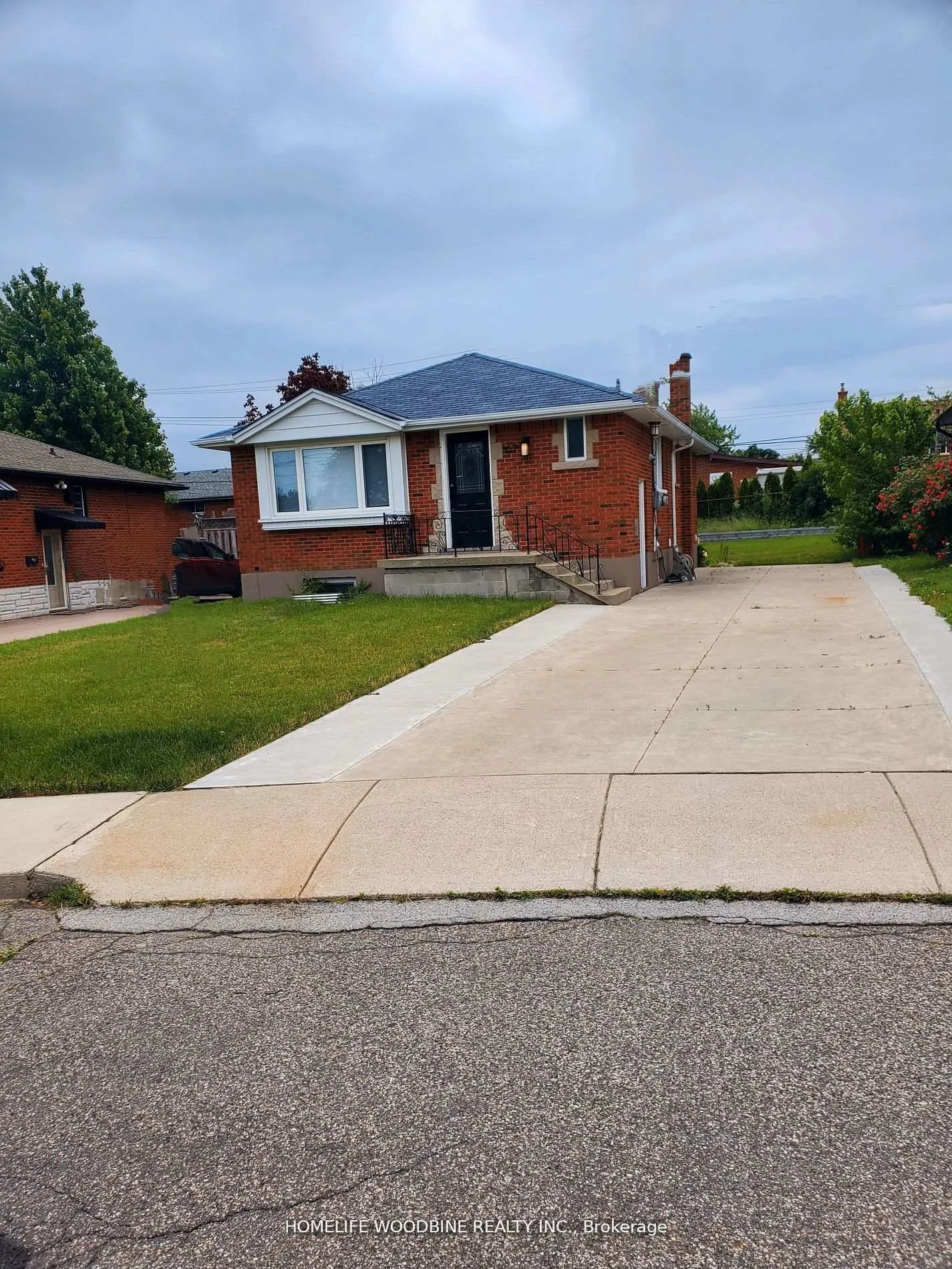 Photo 1 of 107 Winchester Boulevard, Hamilton, Hampton Heights — HOMEH