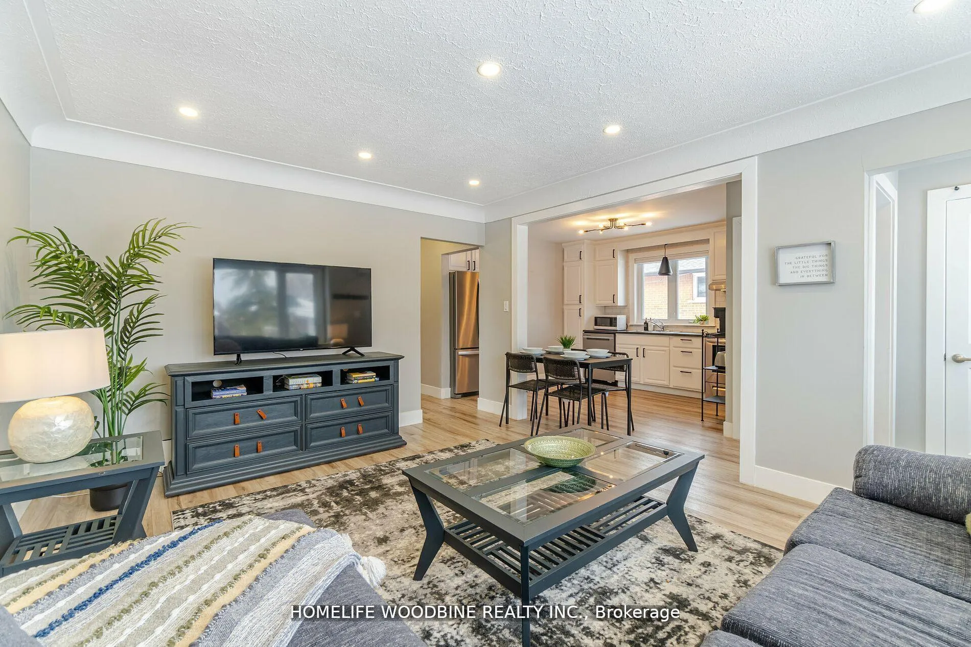 Photo 8 of 107 Winchester Boulevard, Hamilton, Hampton Heights — HOMEH
