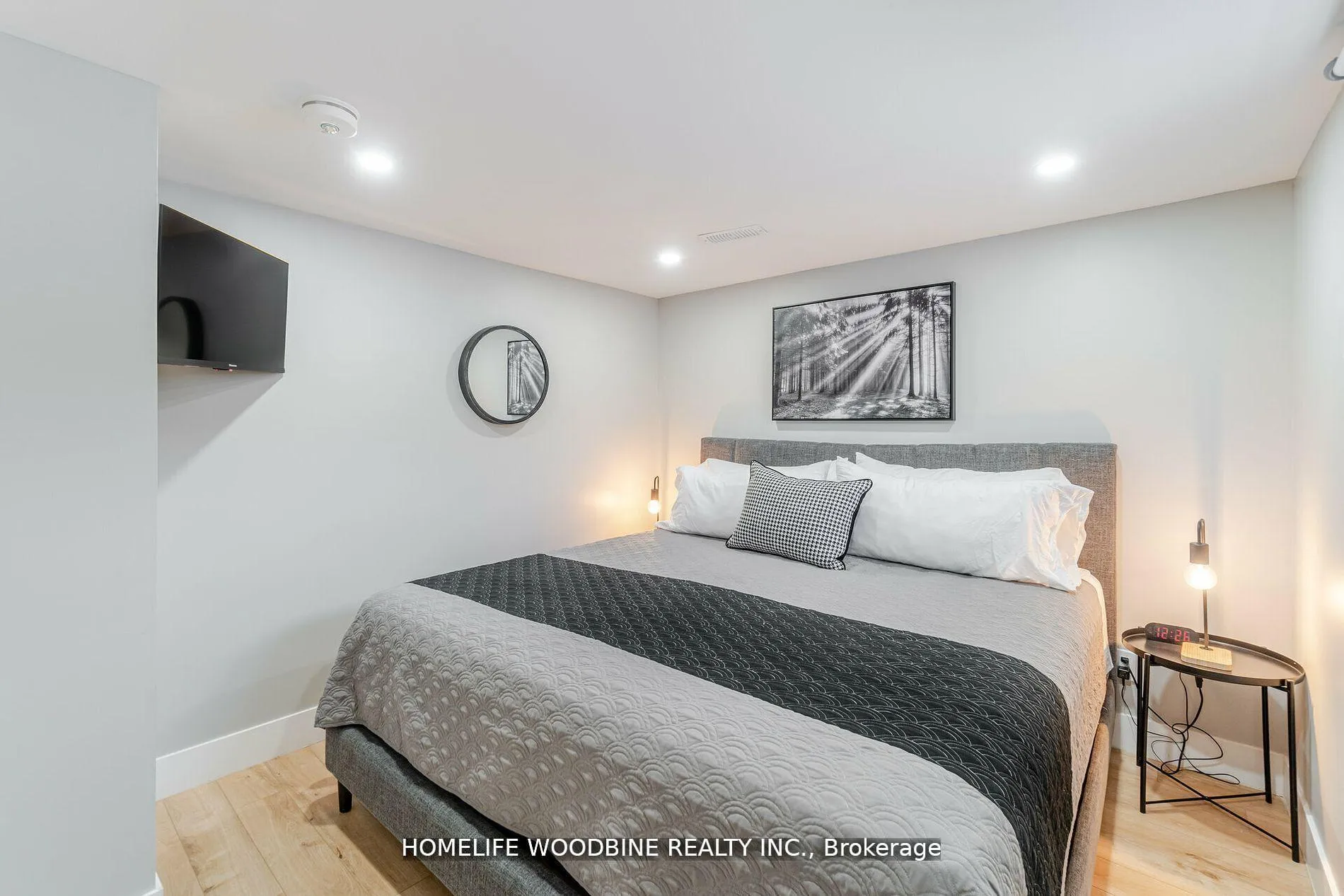 Photo 27 of 107 Winchester Boulevard, Hamilton, Hampton Heights — HOMEH