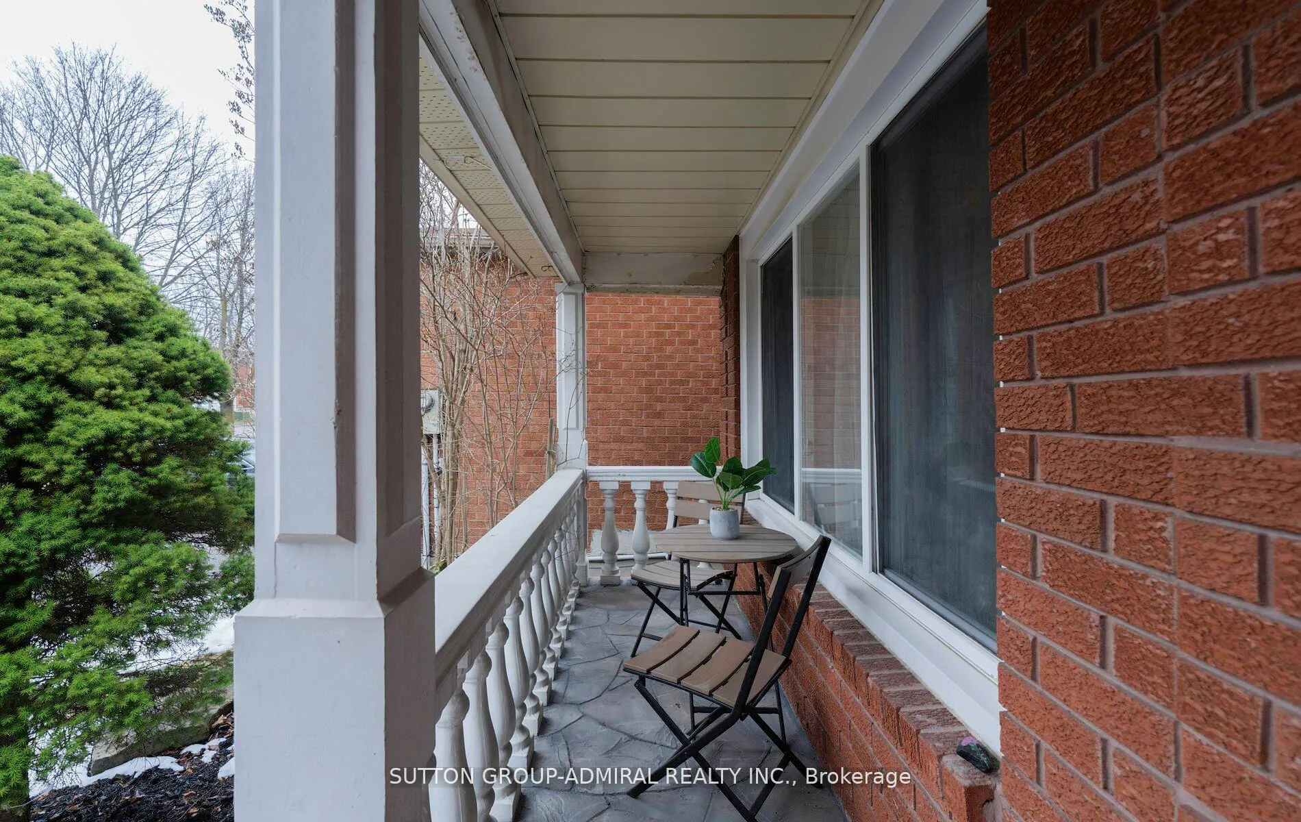 Photo 3 of 19 Maxwell Court, Vaughan, Uplands — HOMEH