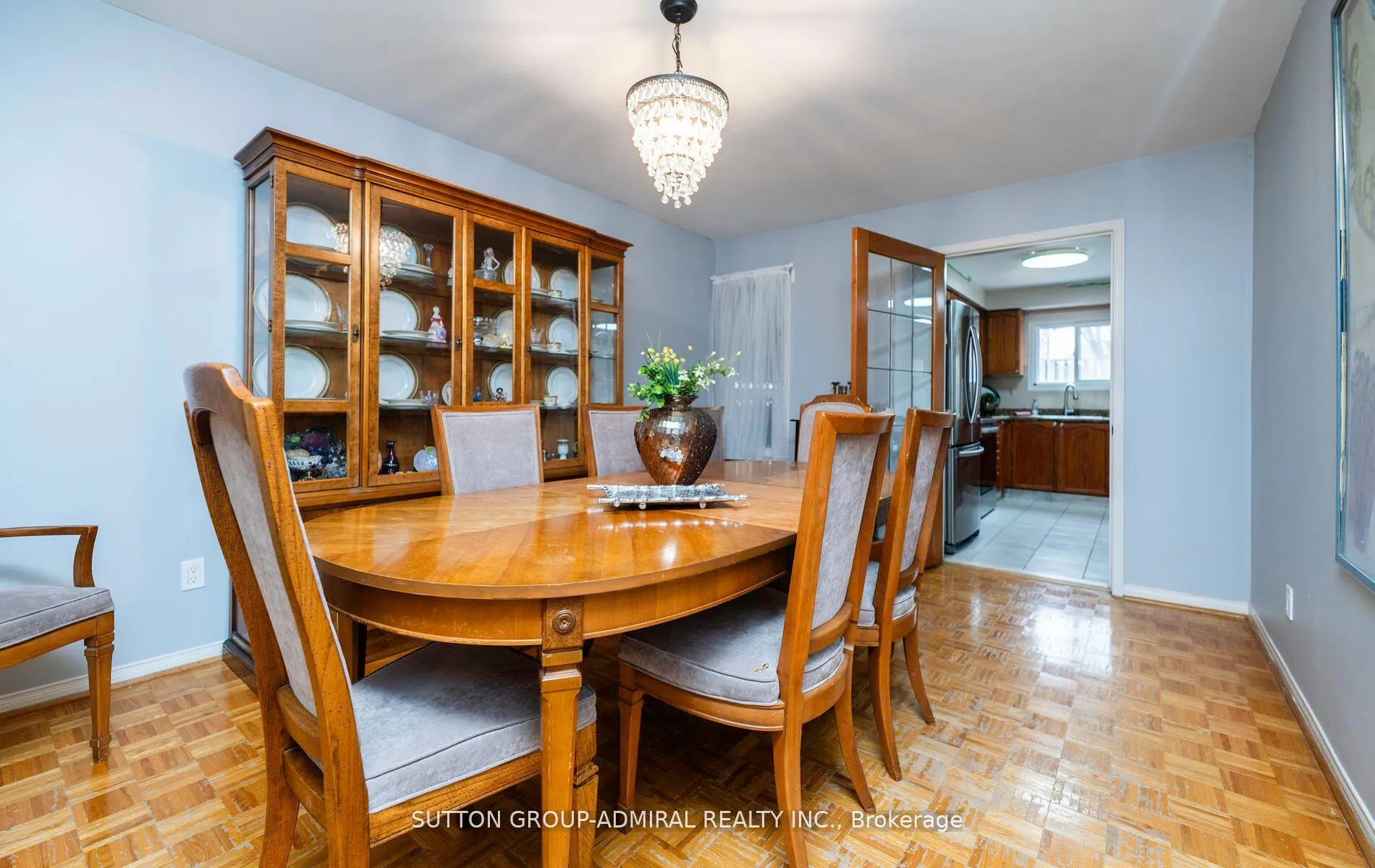 Photo 9 of 19 Maxwell Court, Vaughan, Uplands — HOMEH