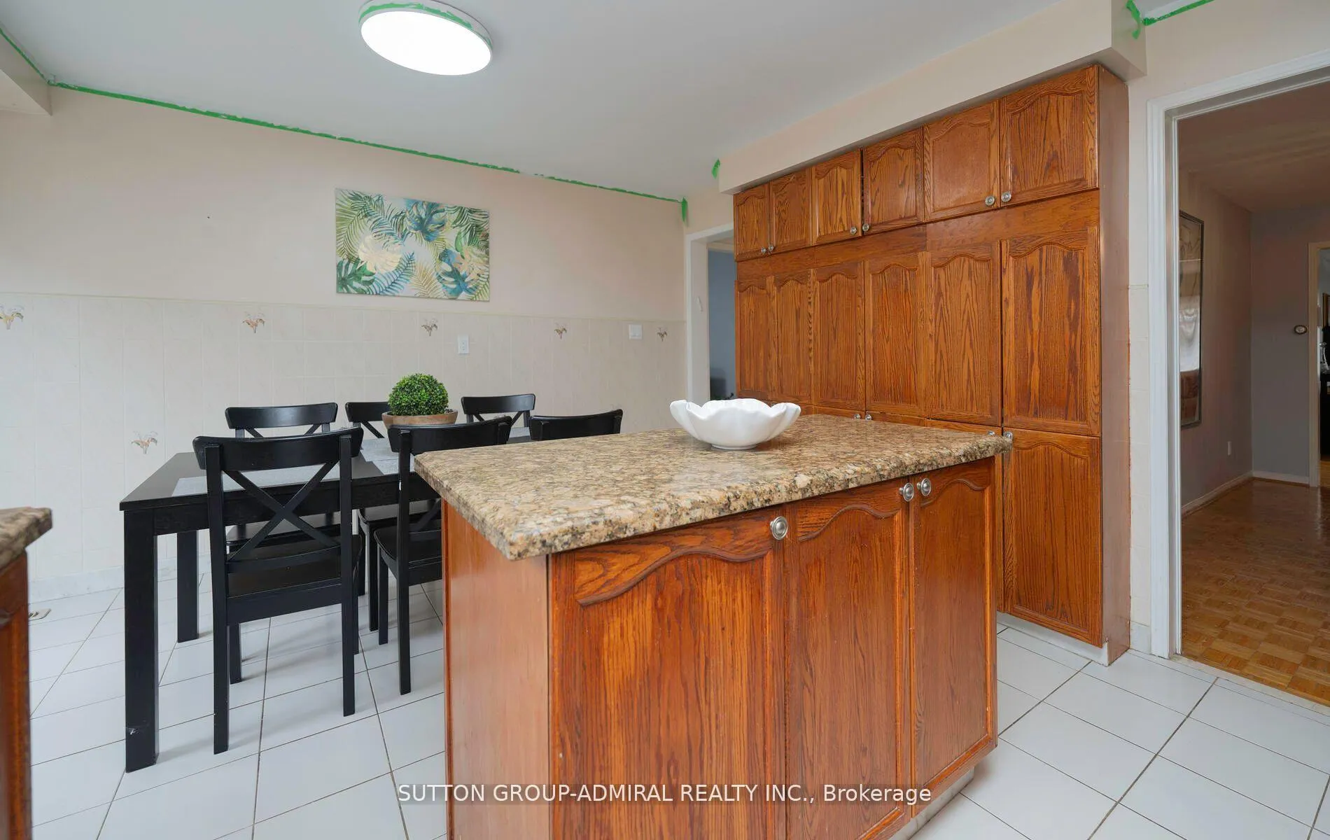 Photo 14 of 19 Maxwell Court, Vaughan, Uplands — HOMEH