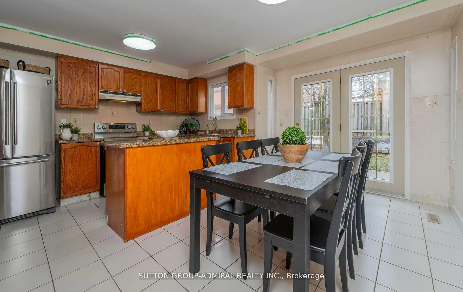 Photo 15 of 19 Maxwell Court, Vaughan, Uplands — HOMEH