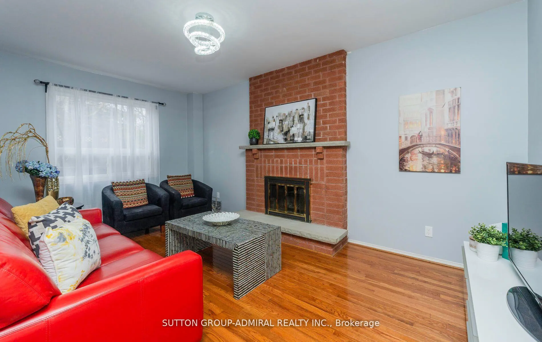 Photo 16 of 19 Maxwell Court, Vaughan, Uplands — HOMEH
