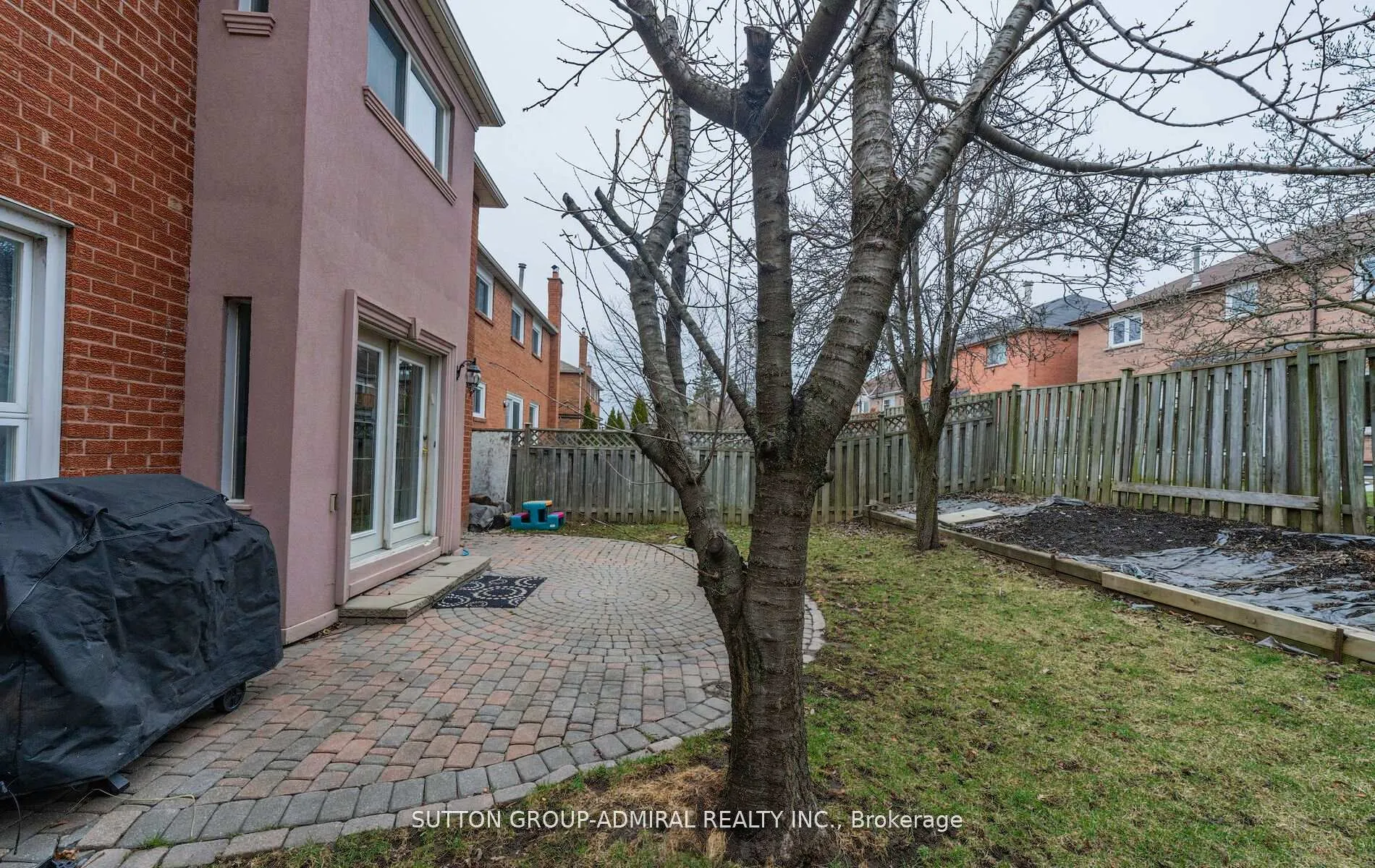 Photo 38 of 19 Maxwell Court, Vaughan, Uplands — HOMEH
