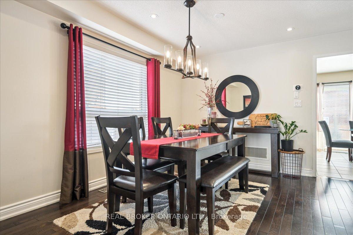 Photo 9 of 35 Hinsley Crescent, Ajax, Northeast Ajax — HOMEH