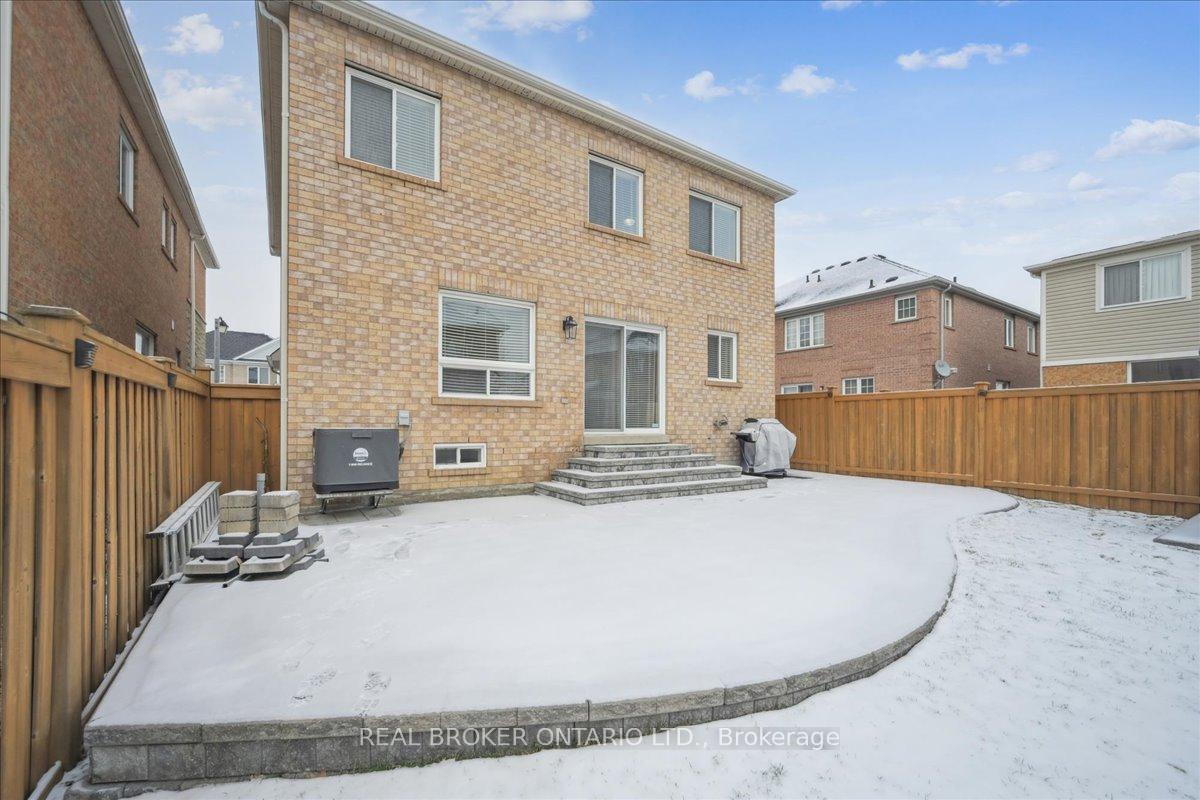 Photo 29 of 35 Hinsley Crescent, Ajax, Northeast Ajax — HOMEH