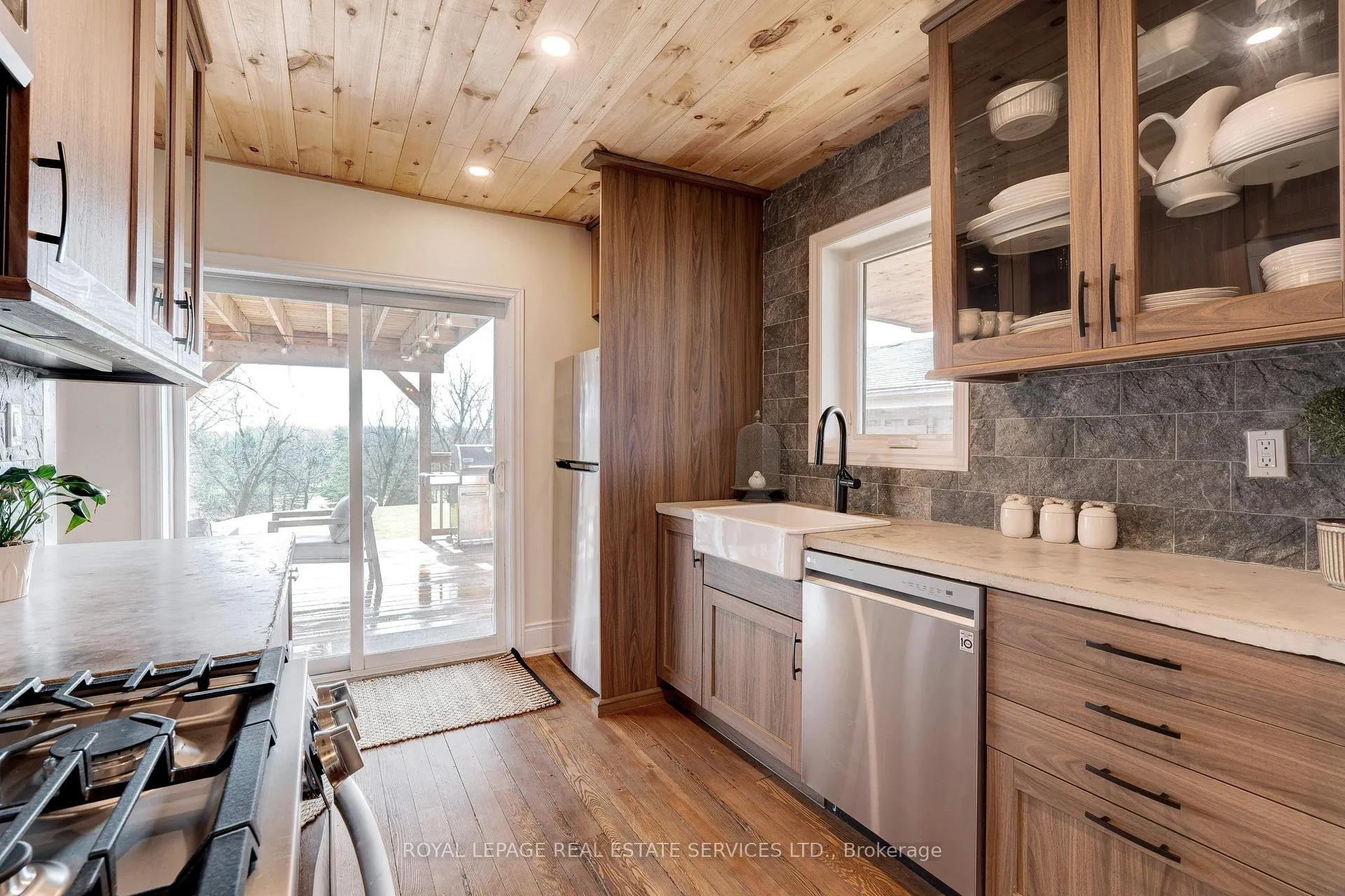 Photo 10 of 312 Carlisle Road, Hamilton, Carlisle — HOMEH