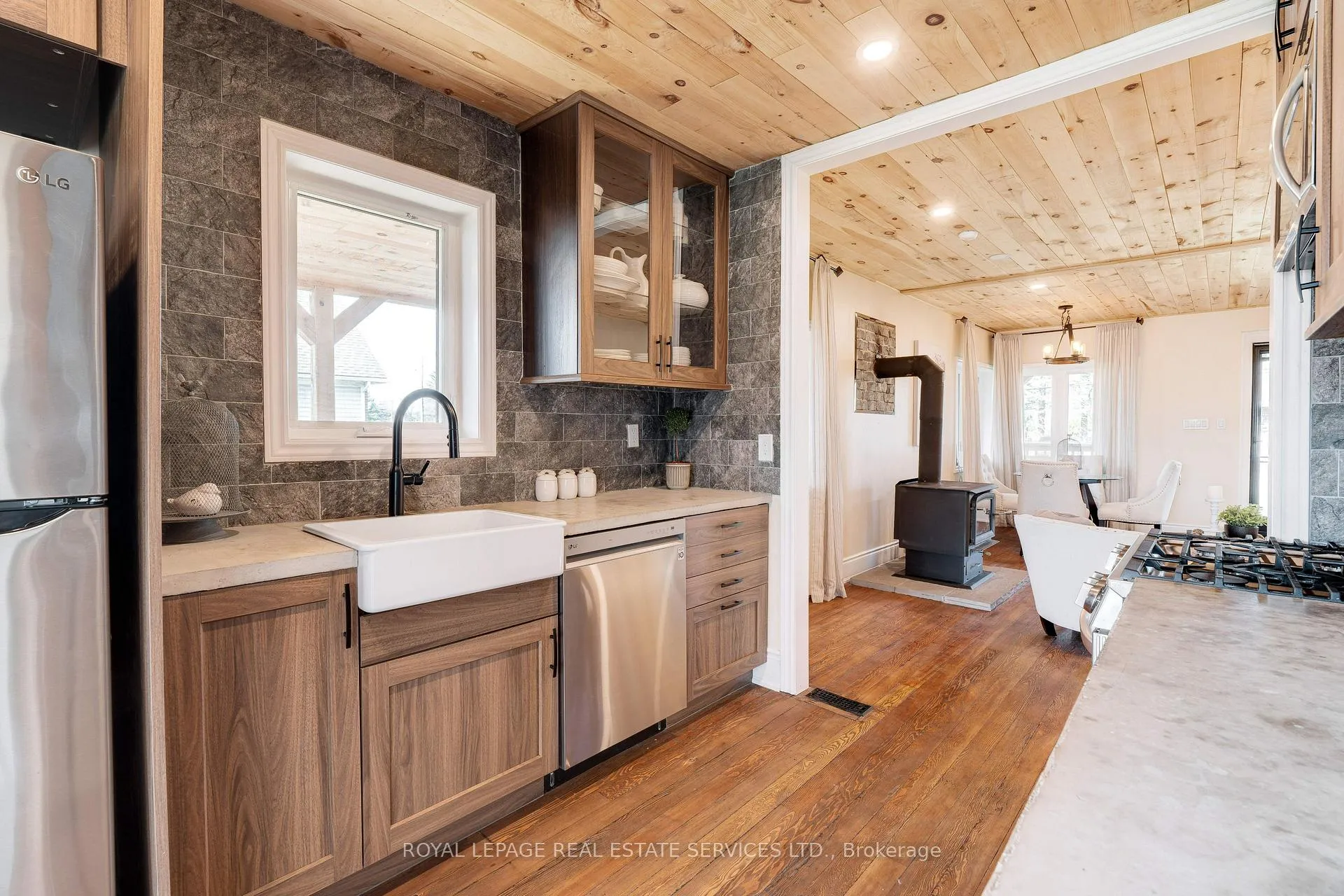 Photo 12 of 312 Carlisle Road, Hamilton, Carlisle — HOMEH
