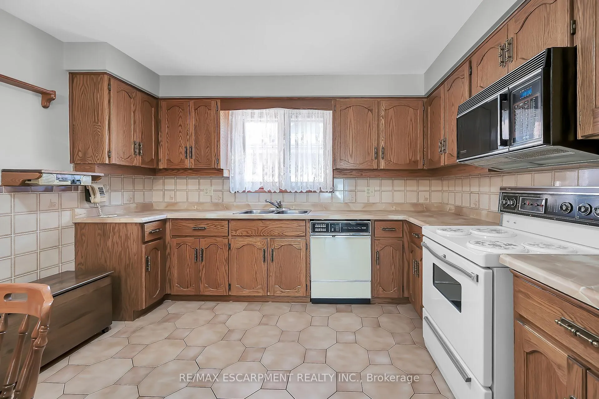 Photo 16 of 54 Ridley Drive, Hamilton, Quinndale — HOMEH