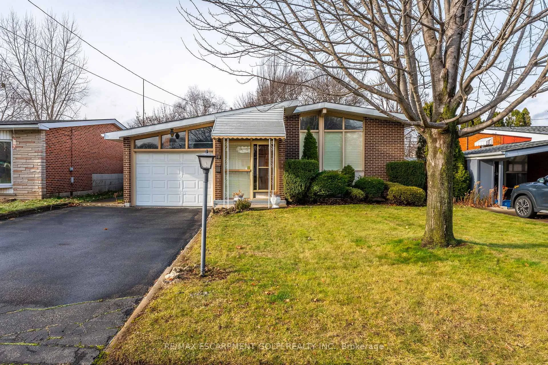 Photo 1 of 60 Sunrise Drive, Hamilton, Greenford — HOMEH