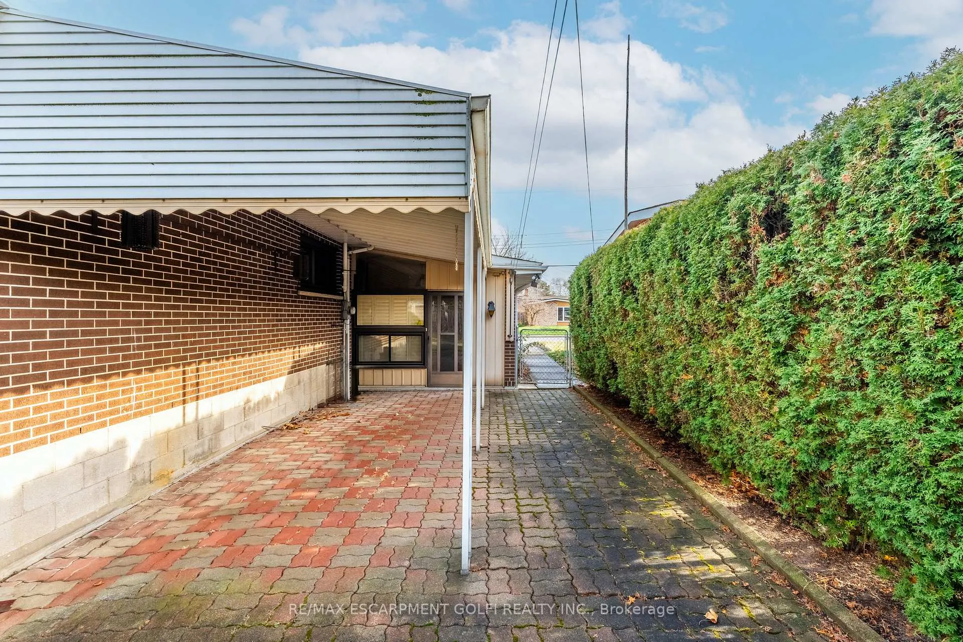 Photo 38 of 60 Sunrise Drive, Hamilton, Greenford — HOMEH