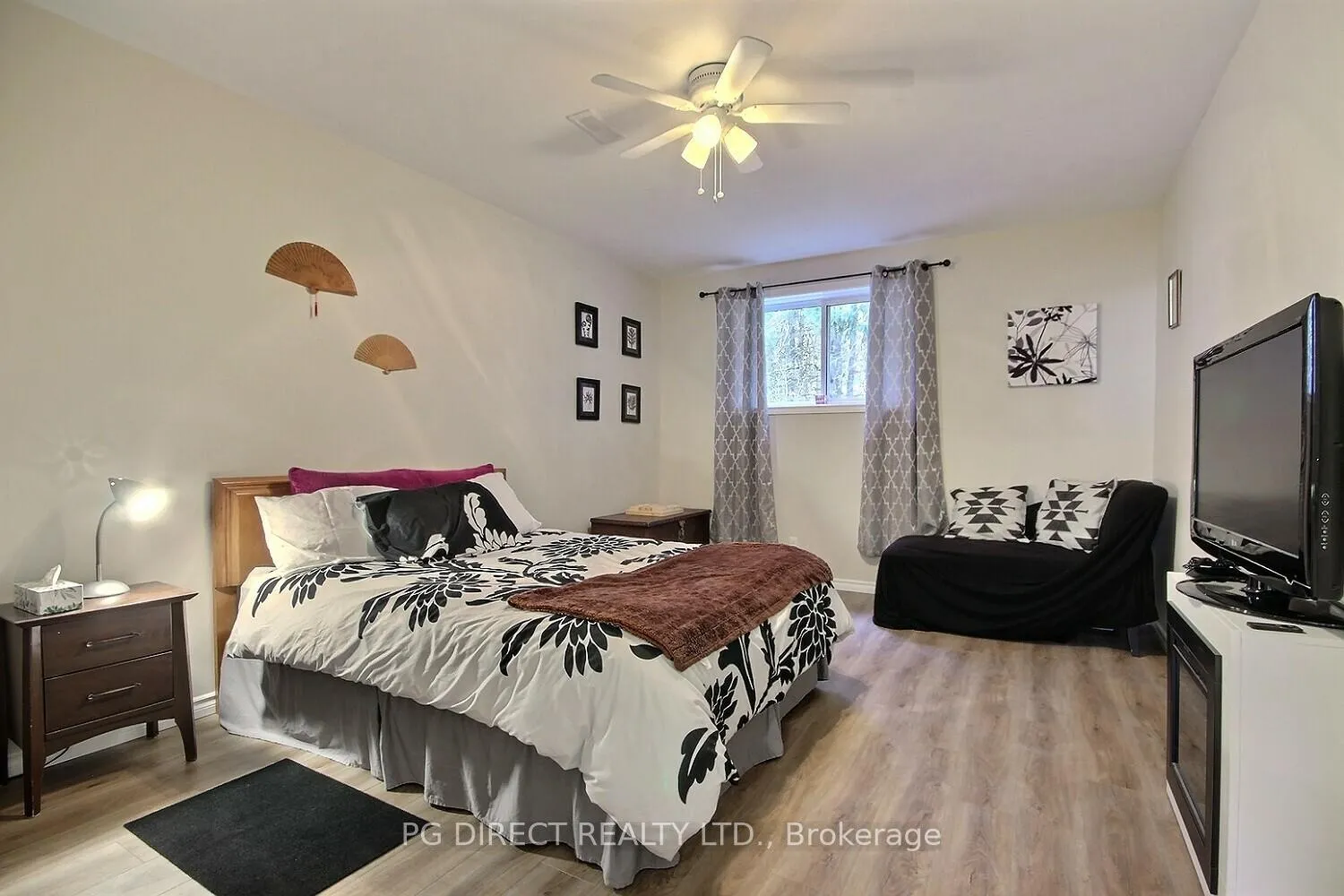 Photo 20 of 14 Mohawk Avenue, Brighton — HOMEH