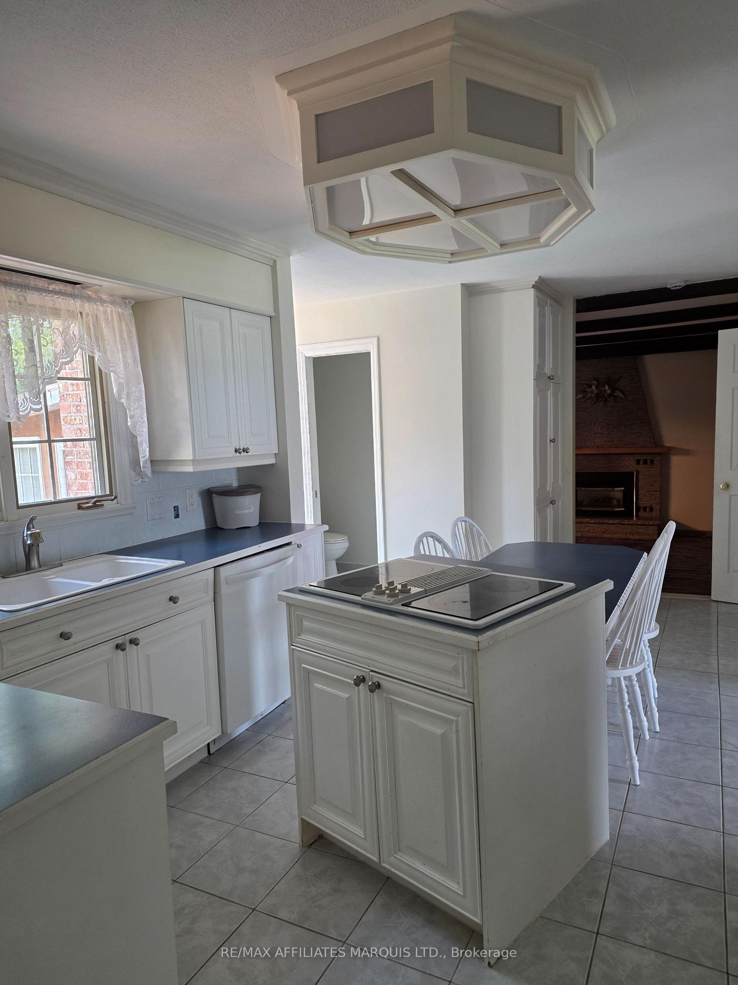 Photo 8 of 1514 Catherine Street, Cornwall — HOMEH