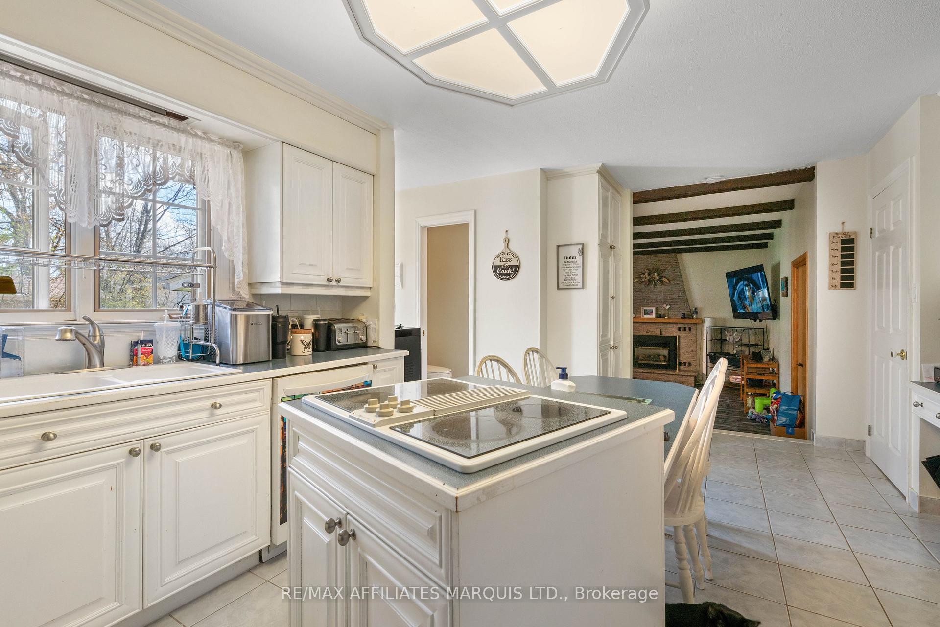 Photo 11 of 1514 Catherine Street, Cornwall — HOMEH