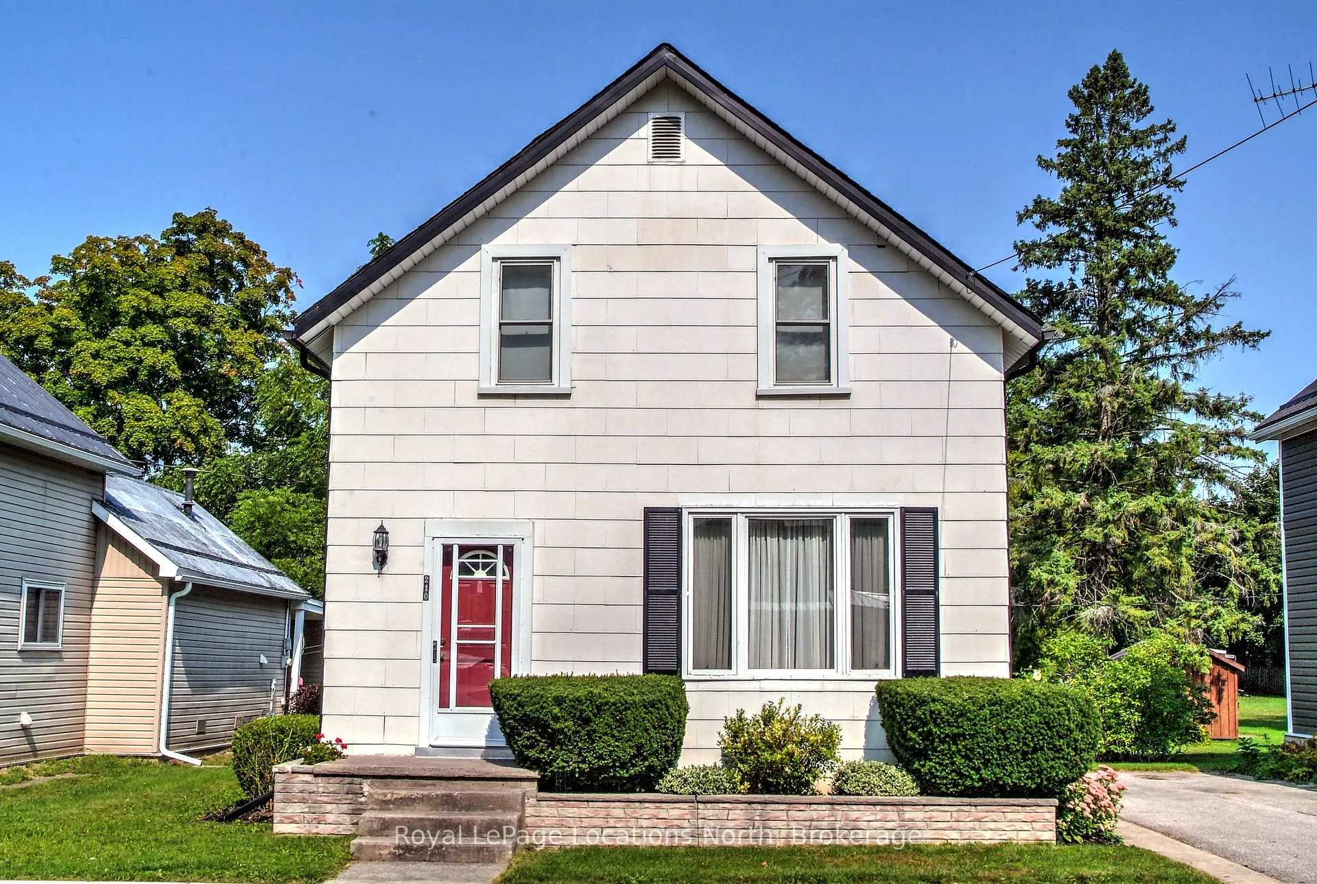 Photo 2 of 210 Cherry Street, Clearview, Stayner — HOMEH