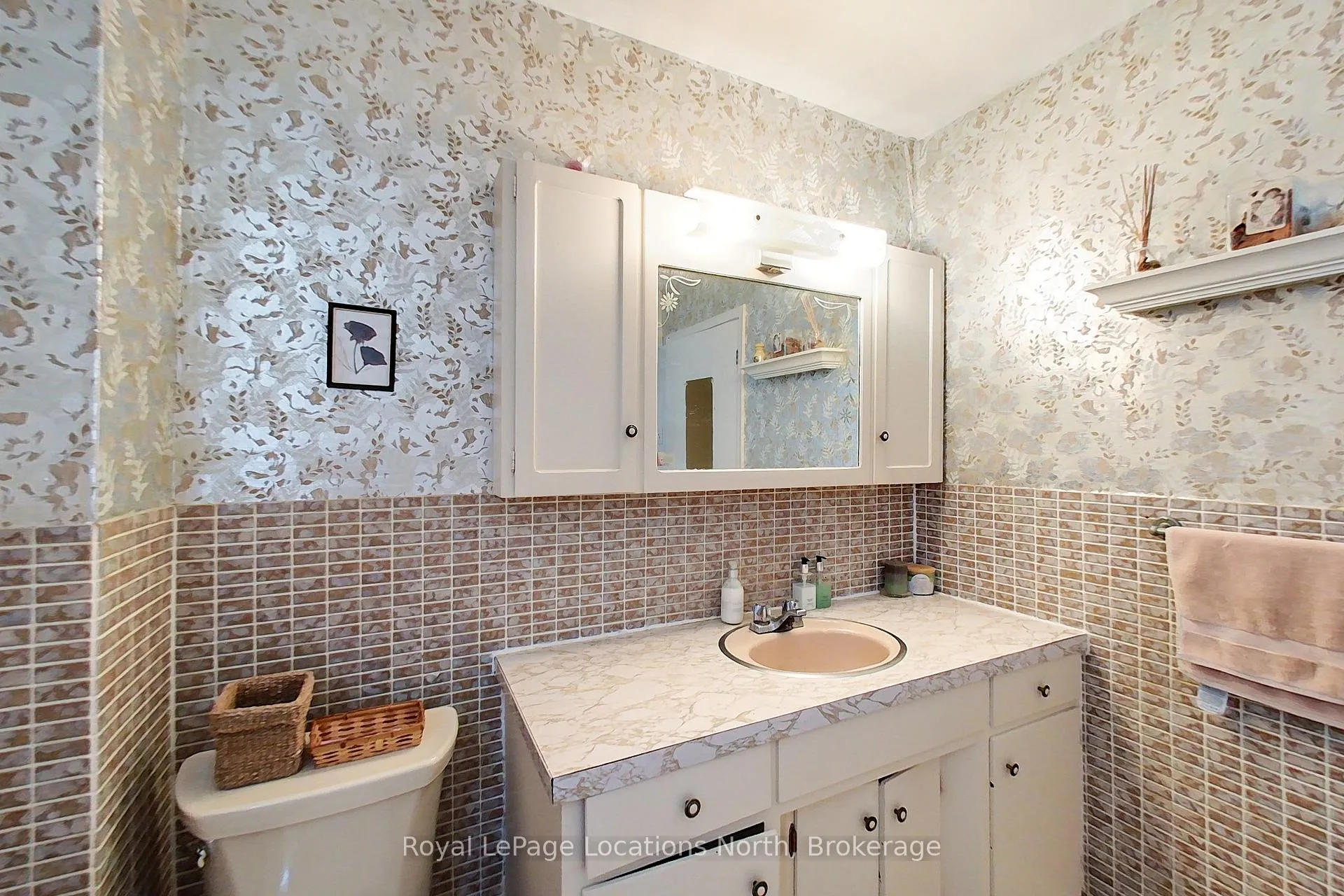 Photo 24 of 210 Cherry Street, Clearview, Stayner — HOMEH